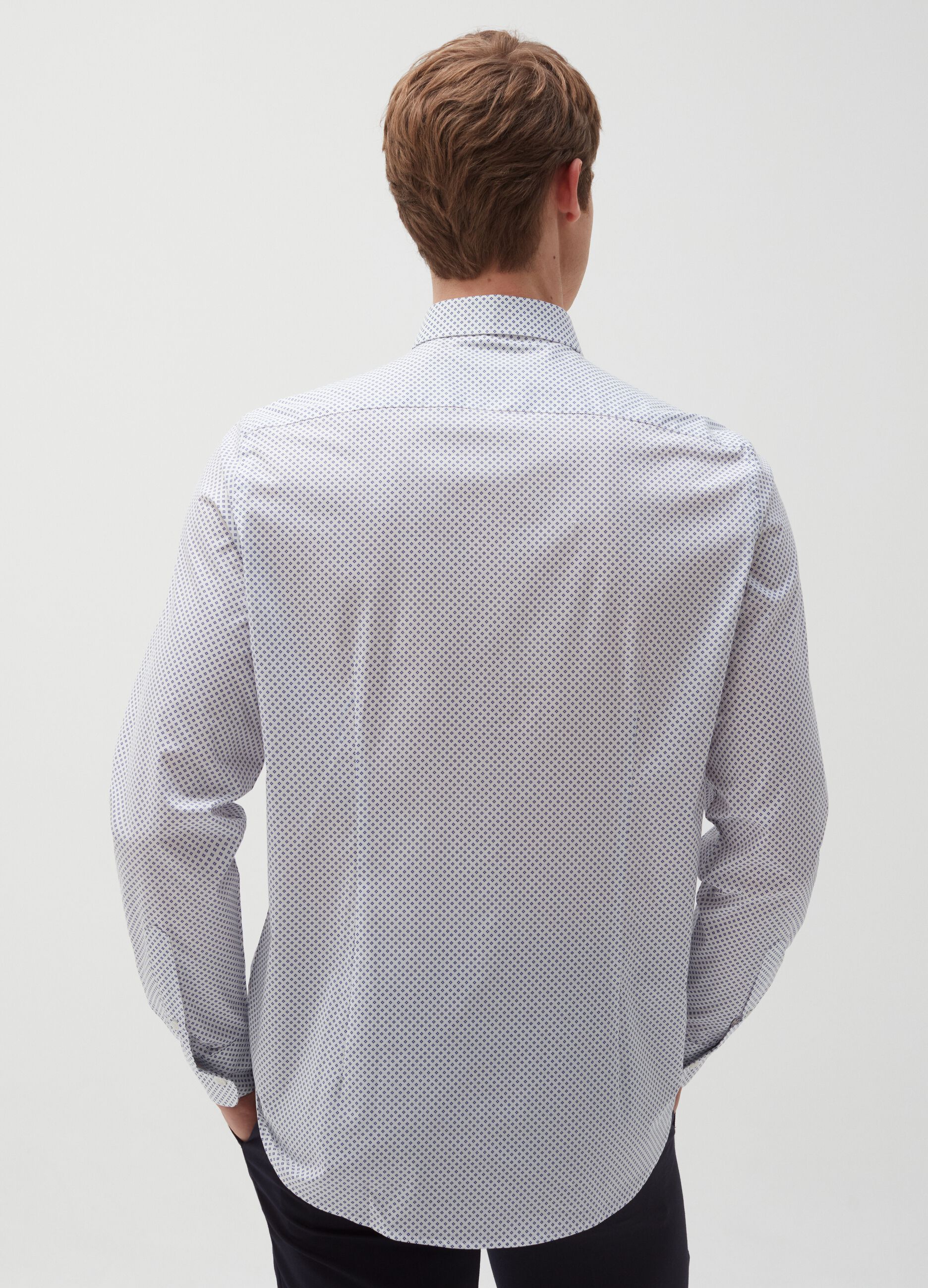 Slim-fit shirt in stretch cotton with pattern