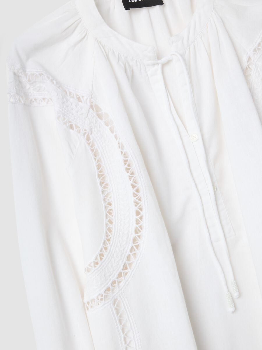 Wei&szlig;e Bluse im Regular Fit aus Baumwolle-Leinen-Mix mit Lochmuster_1