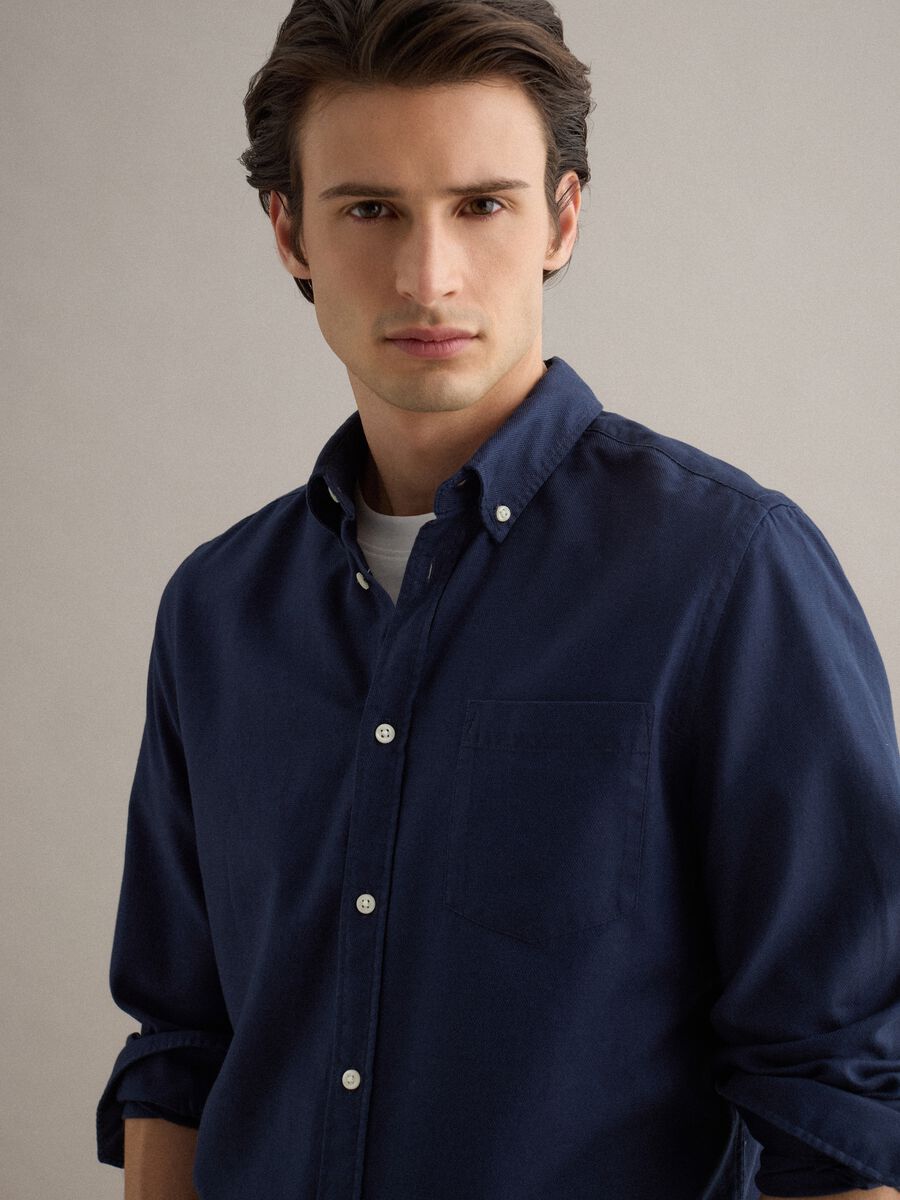 Long-sleeved blue shirt in pure cotton_3