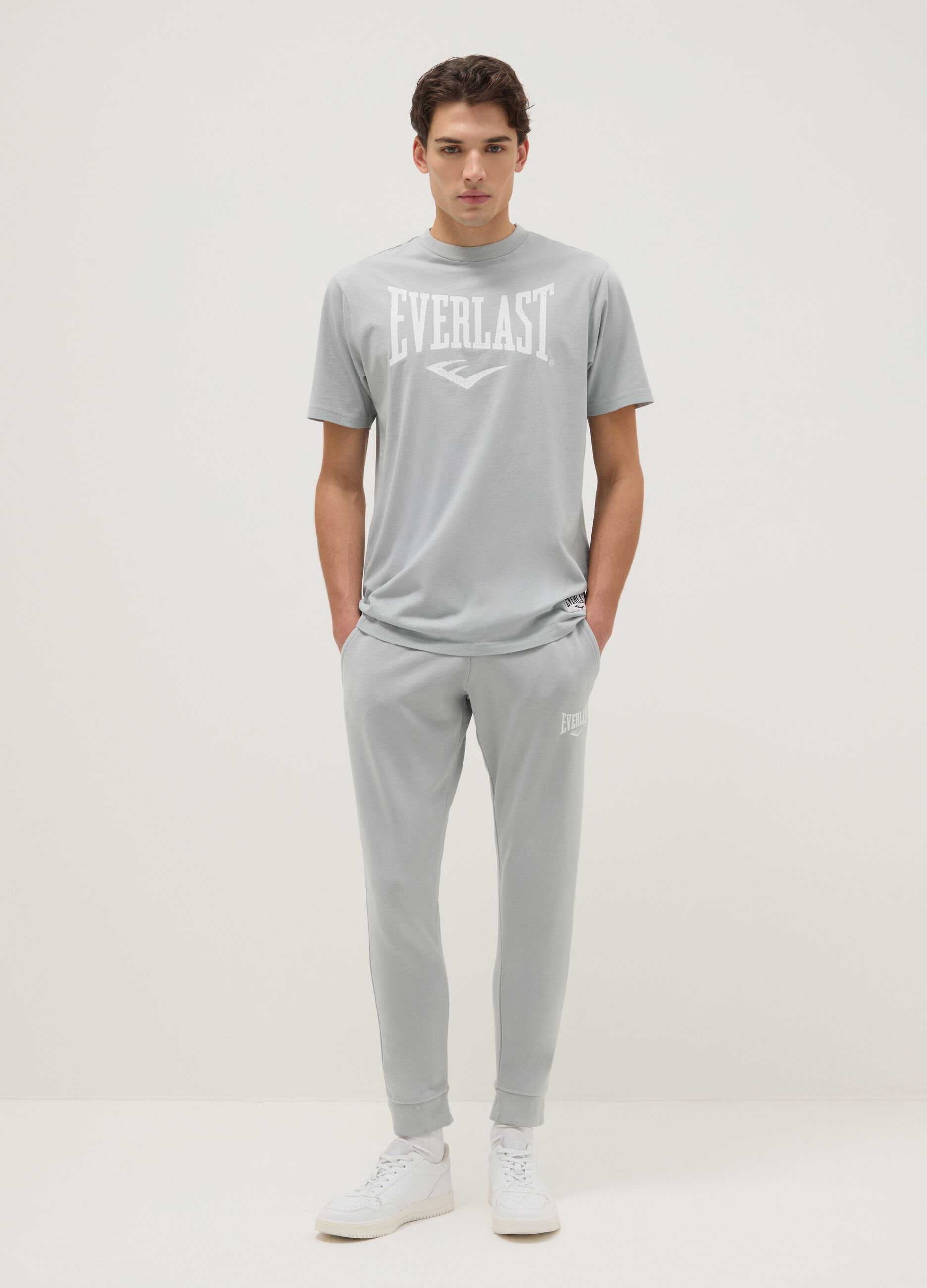 Sivi joggers hlače od pamuka regular fit s logom Everlast