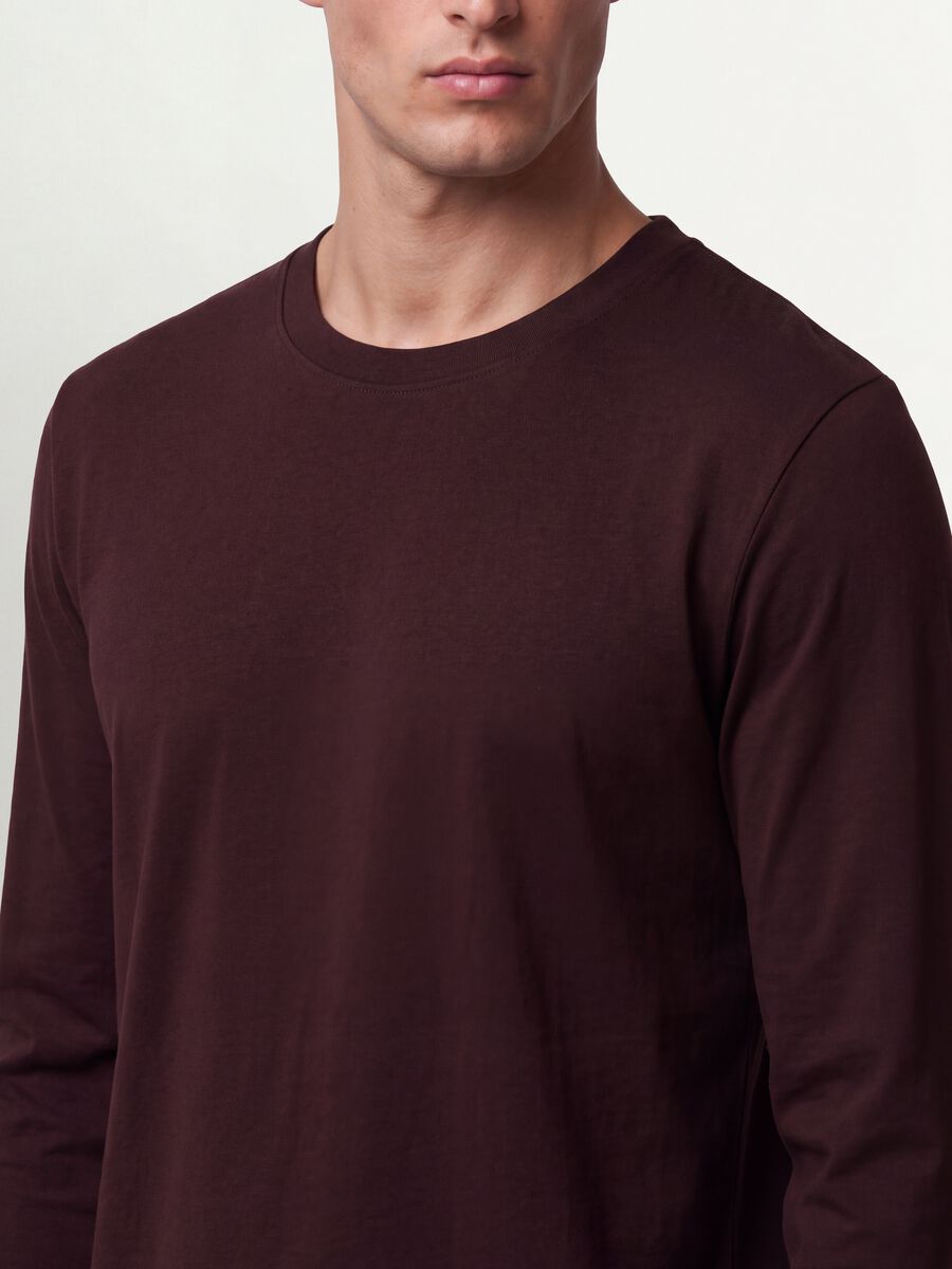 Brown long-sleeved pure organic cotton crew-neck T-shirt_4