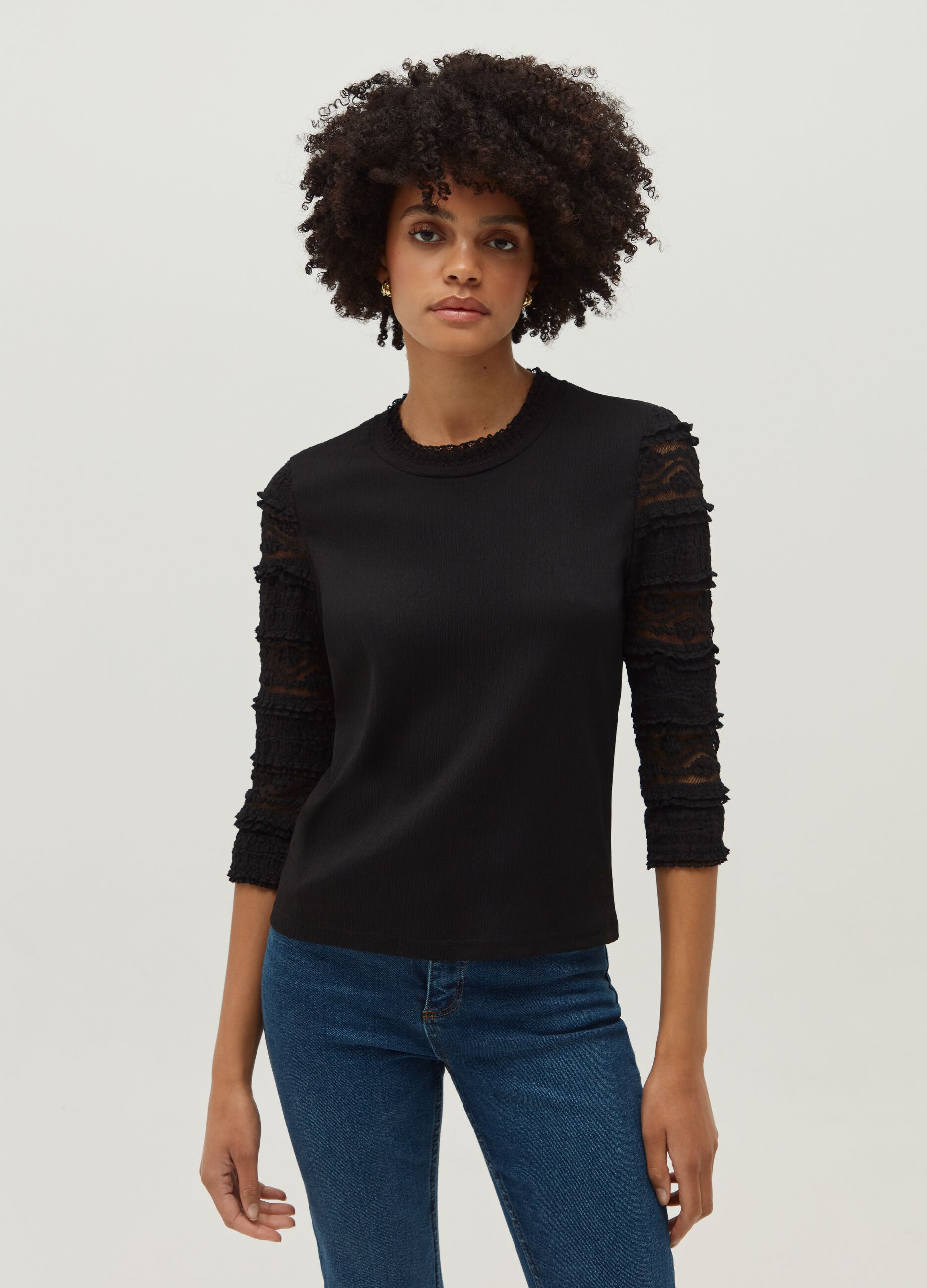 Crêpe T-shirt with lace sleeves