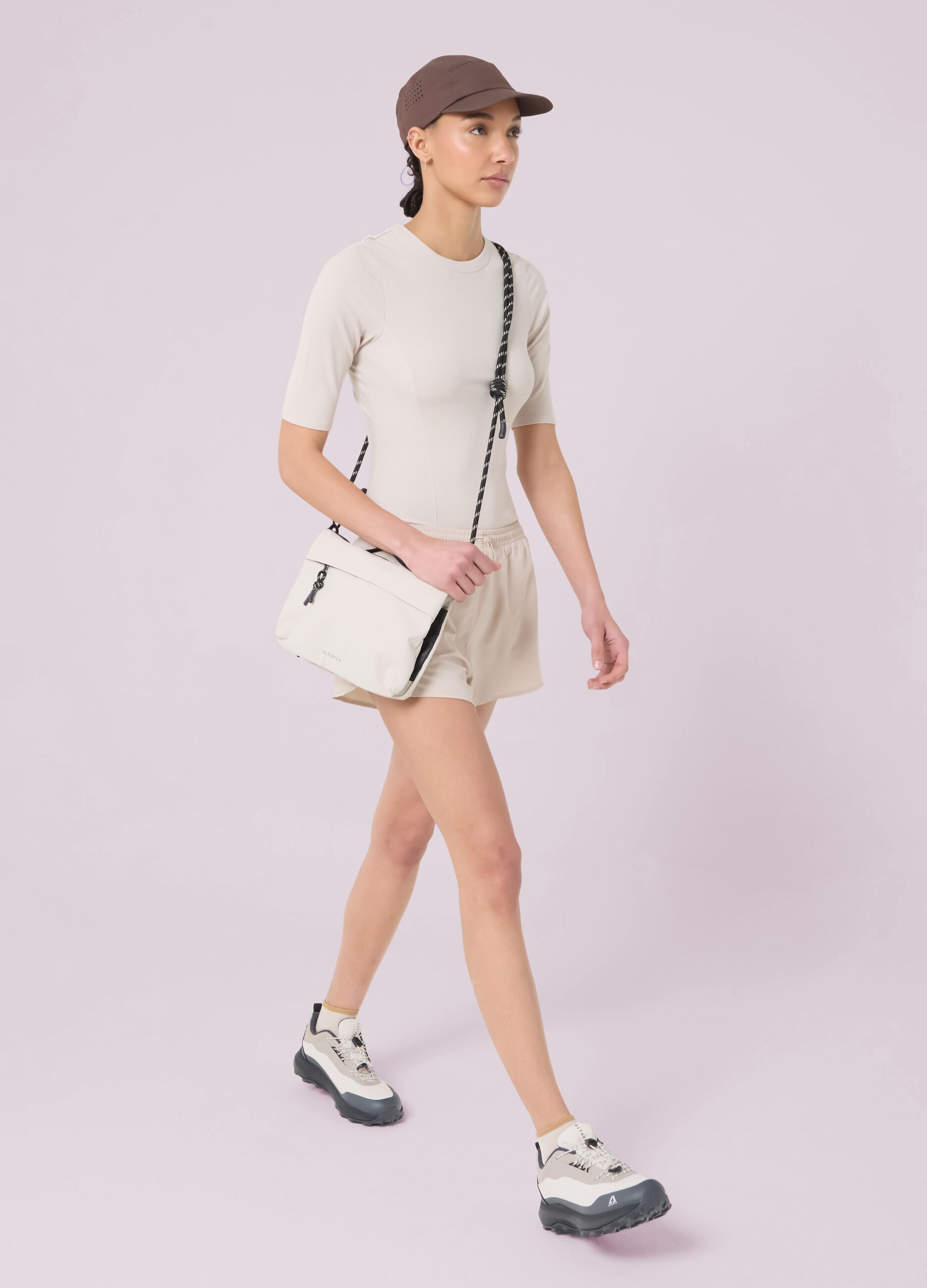 Fitness-Shorts aus leichtem Stoff ALTAVIA STUDIO