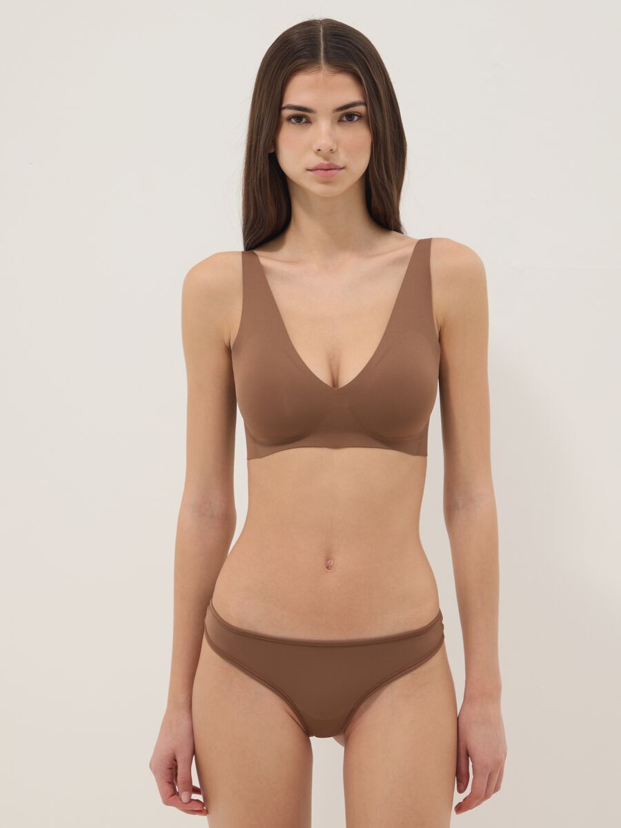 Sujetador marr&oacute;n con relleno extra&iacute;ble_1