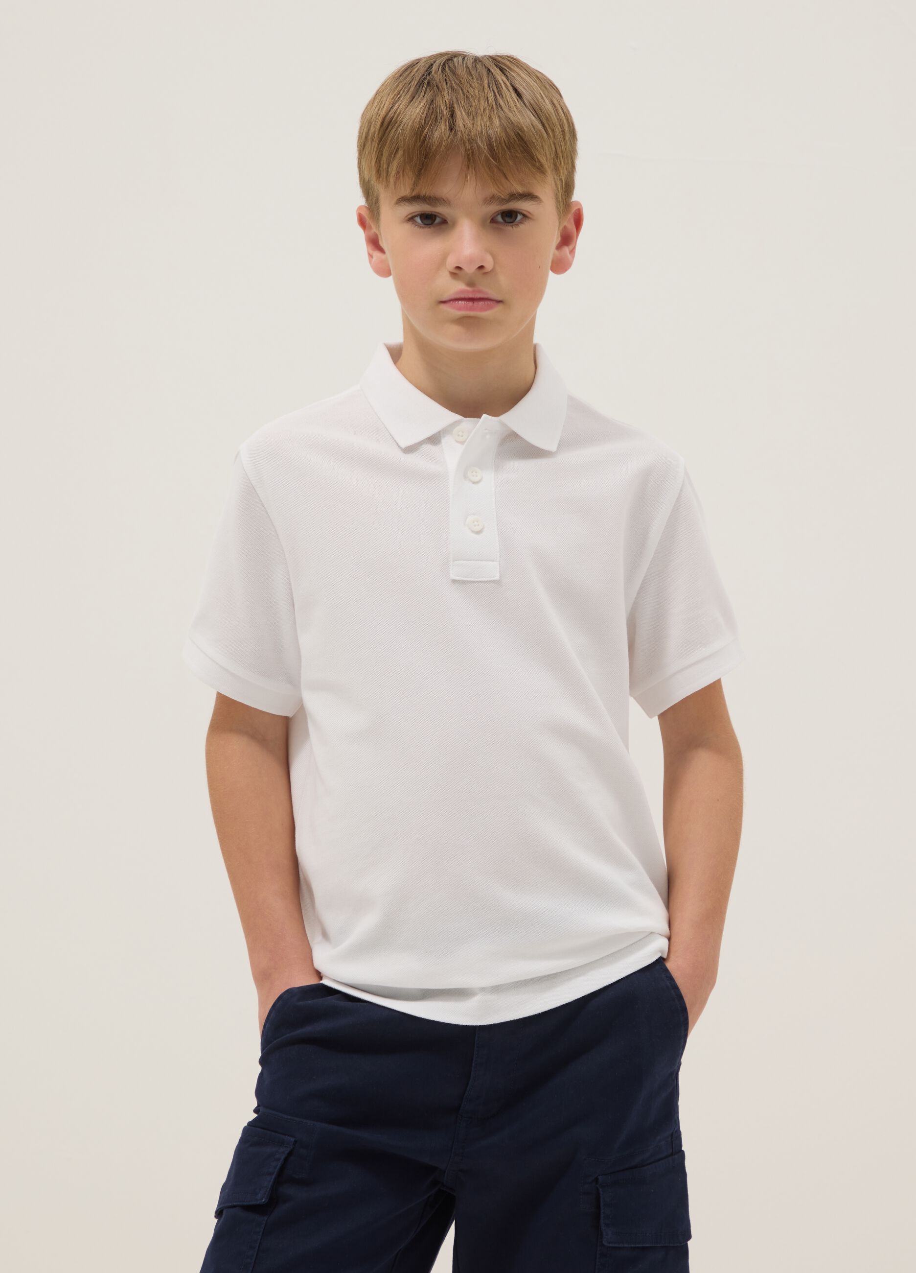 Weisses Poloshirt aus Bio-Baumwolle f&uuml;r Jungen, Regular Fit