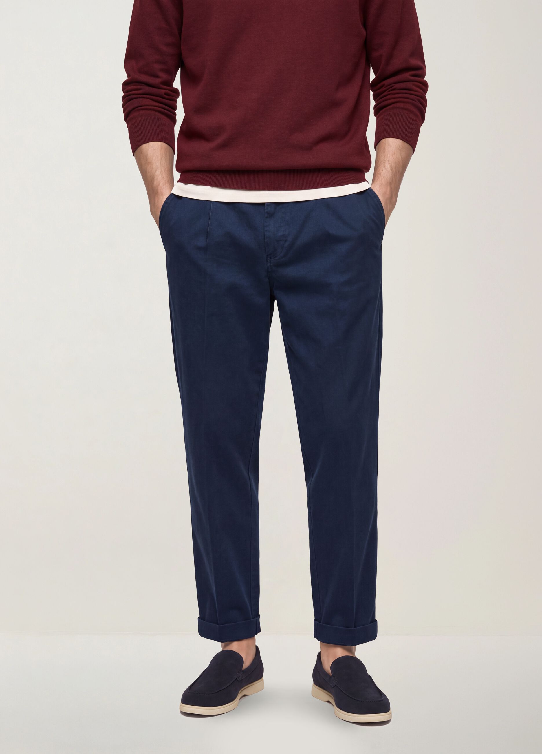 Pantaloni chino blu in puro cotone carrot fit