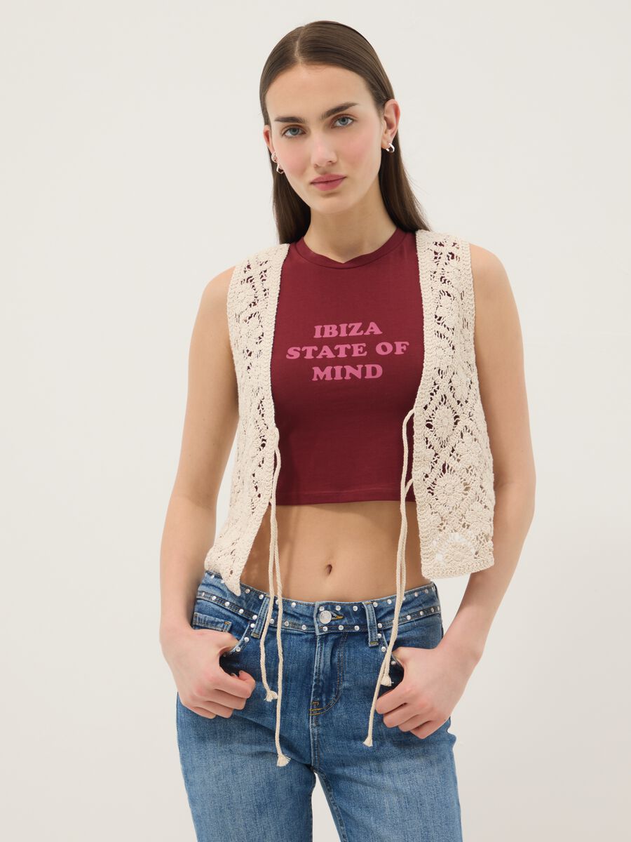 Beige Gilet in Baumwollmischung in Regular Fit mit floralem Strickdesign_1