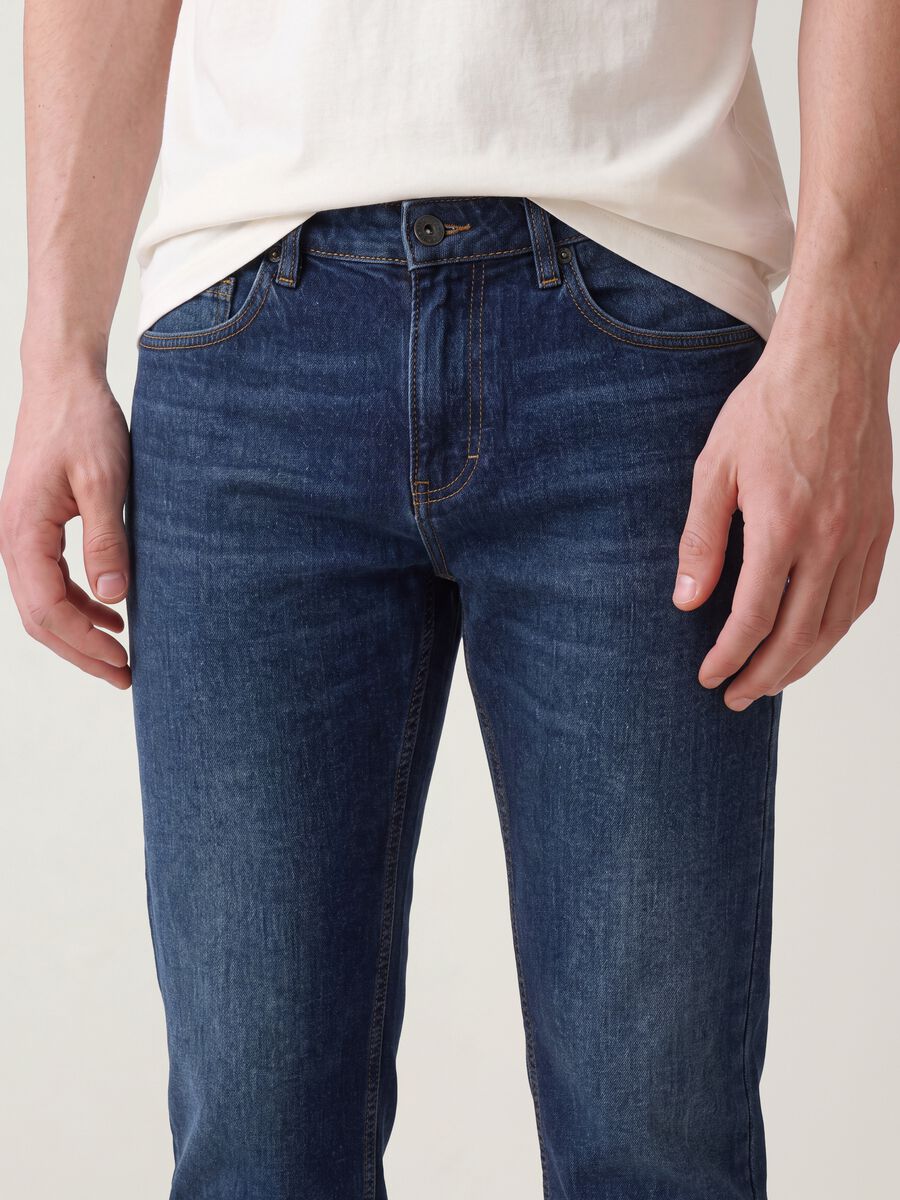 Regular-Fit-Jeans aus Denim aus reiner Baumwolle_3
