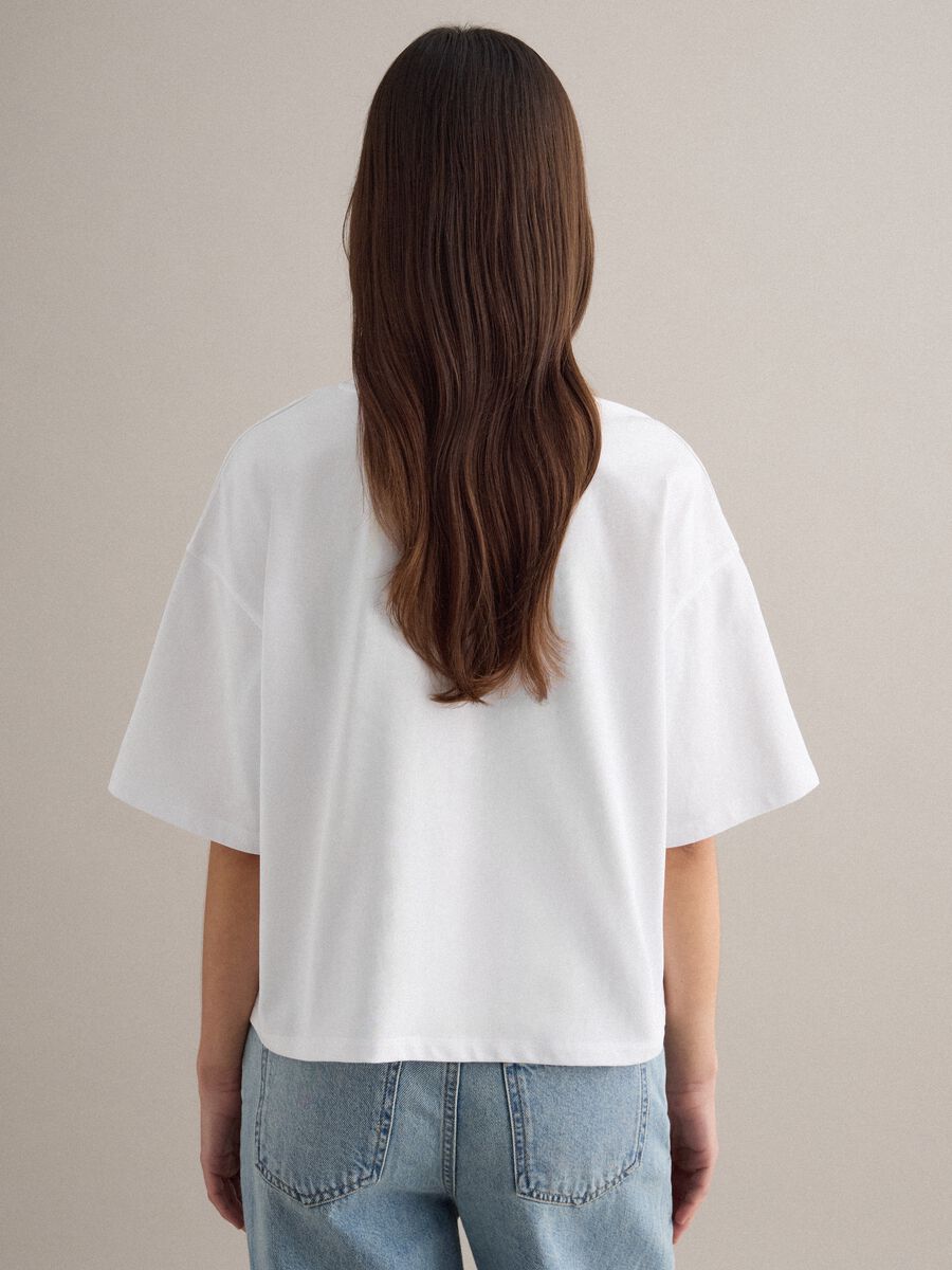 White cotton blend relaxed fit T-shirt with decorative pocket_3