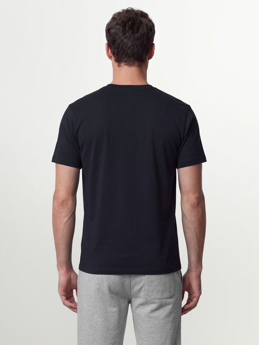 Men&rsquo;s black organic cotton slim-fit short-sleeve T-shirt_3