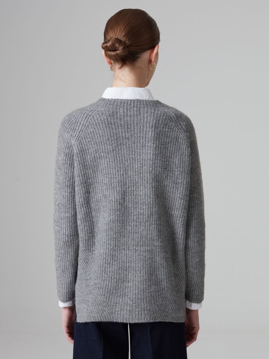 Ribbed pullover with splits_2