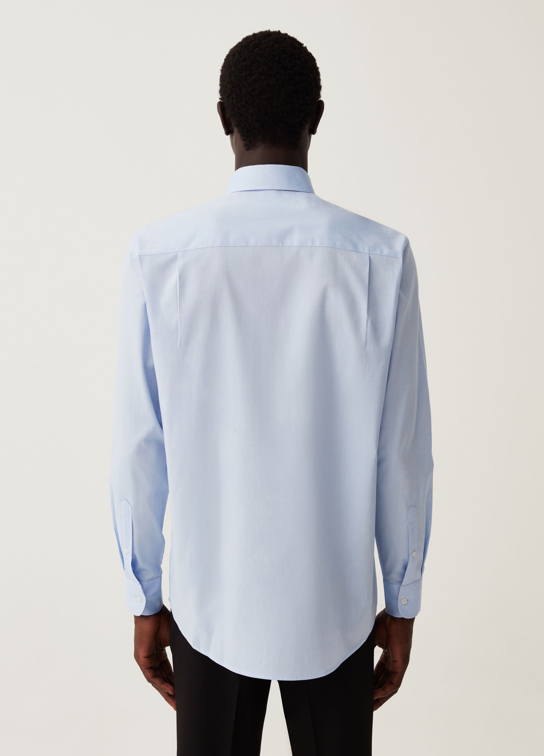 Regular-fit shirt in cotton with button-down collar_2