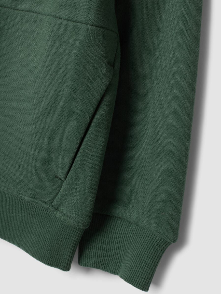Green organic cotton hoodie in a relaxed fit_2