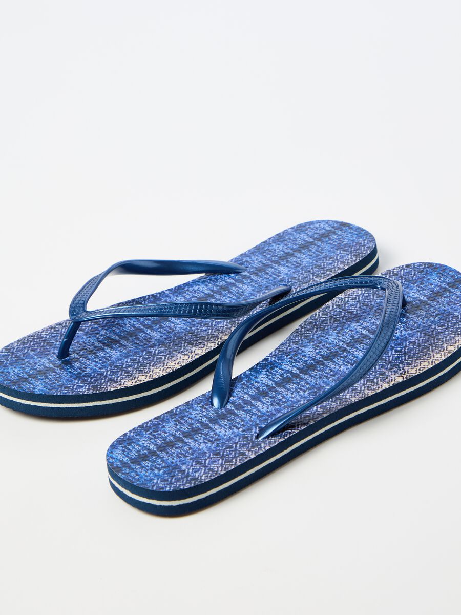 Thong sandals with print_1