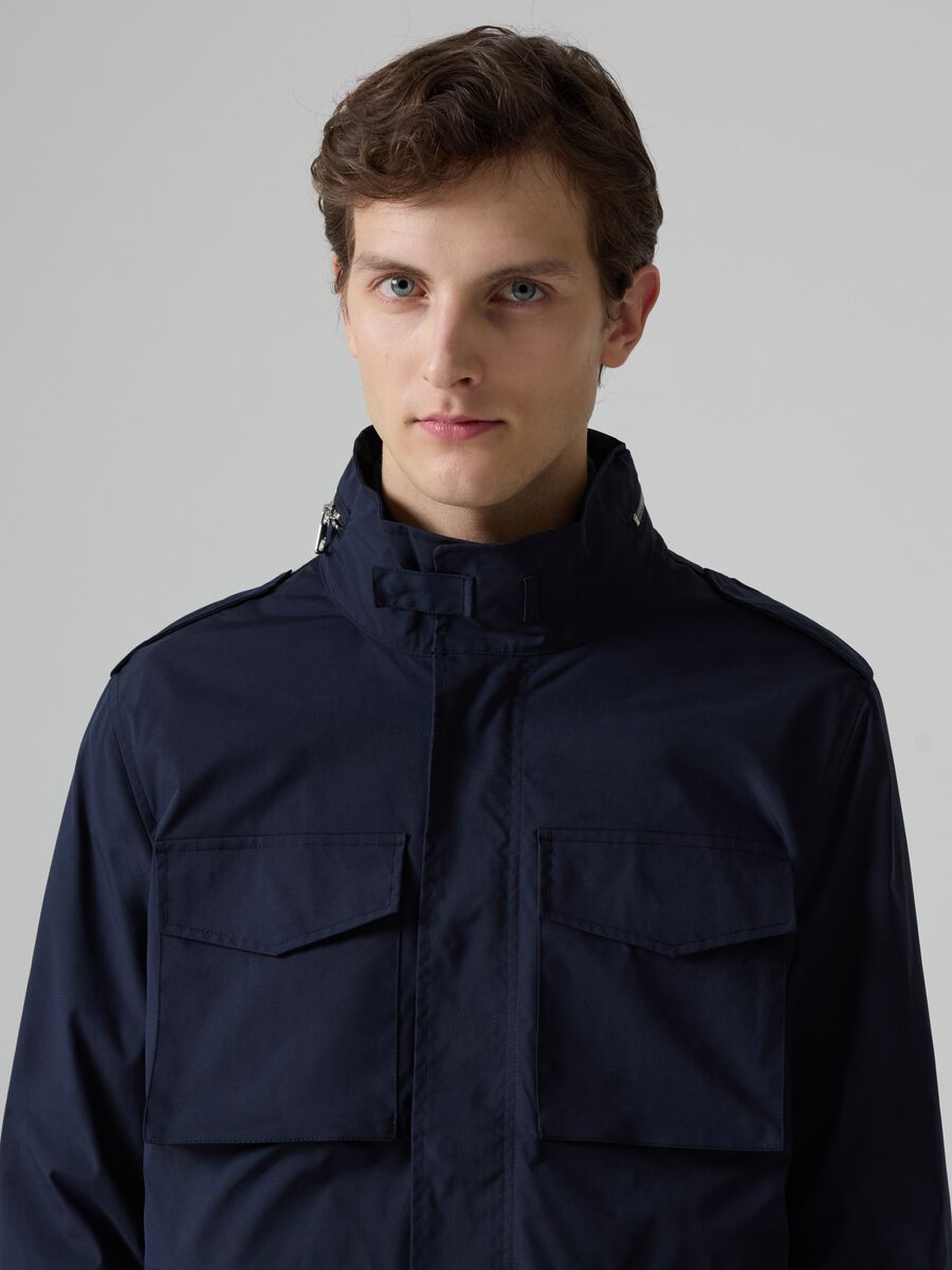 Short jacket with high neck_1
