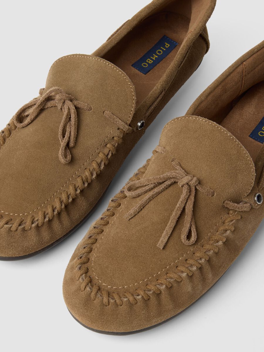 Braune Loafer aus echtem Leder mit Schleife_1