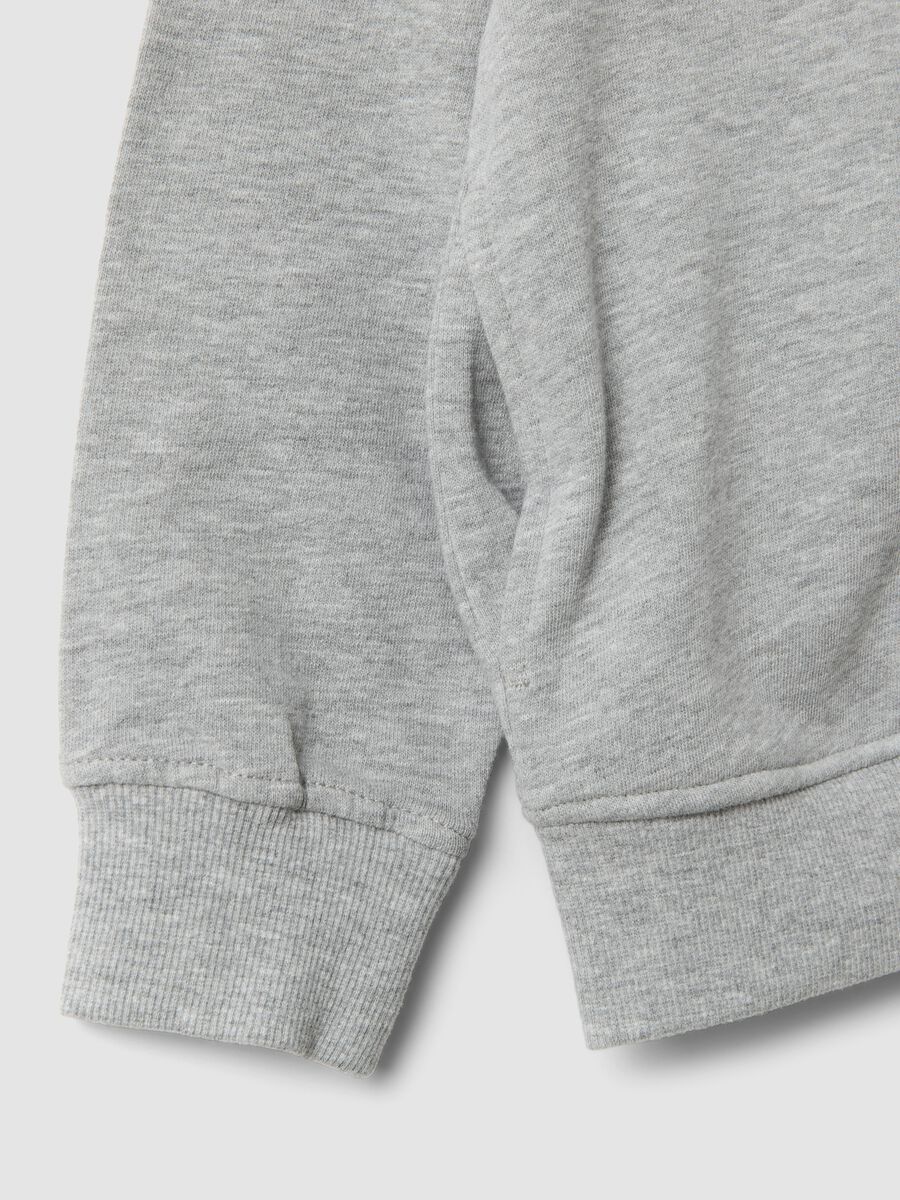 Grey organic cotton sweatshirt with high neck for boys_3