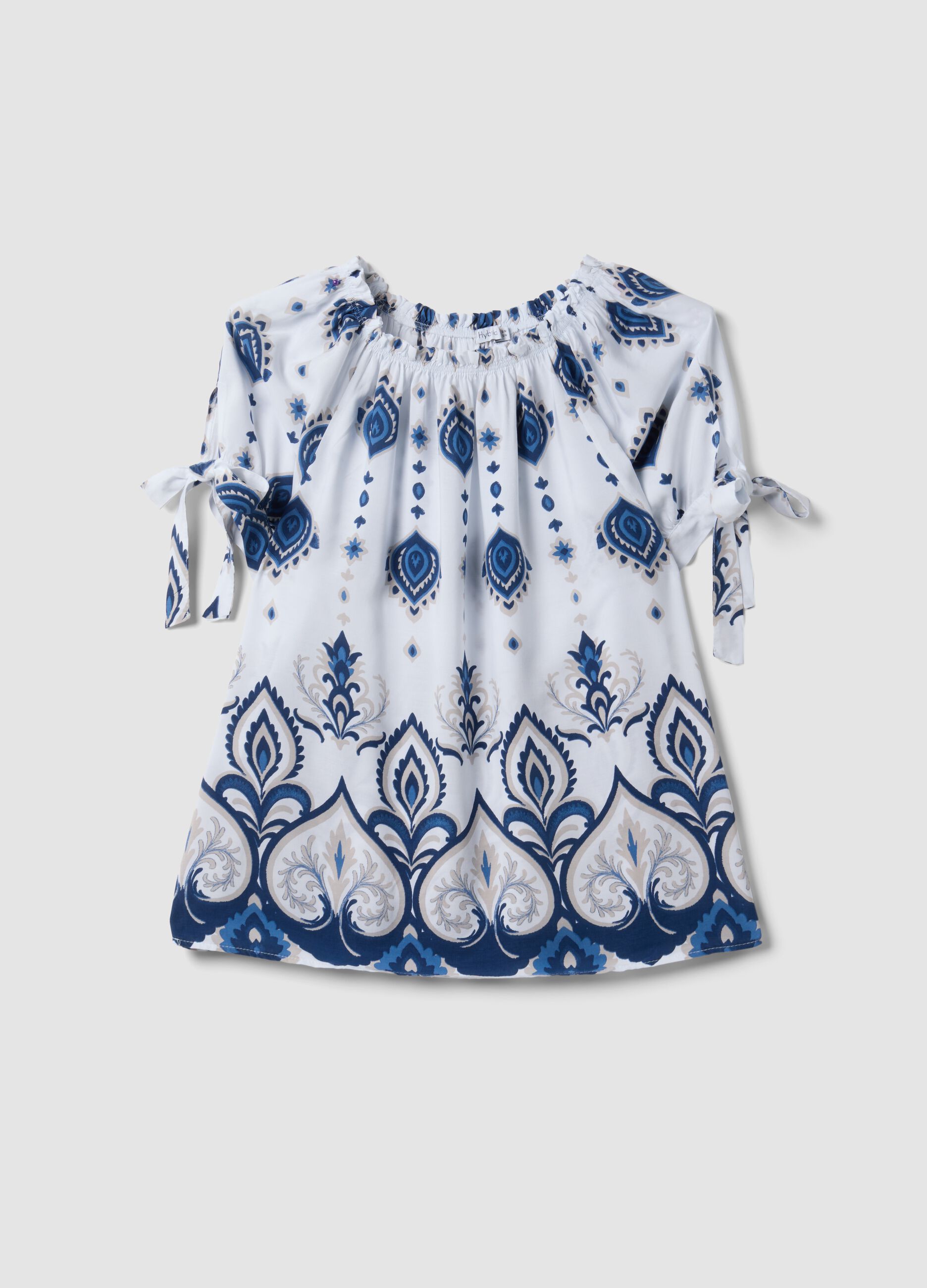White pure-viscose short-sleeve blouse with paisley print