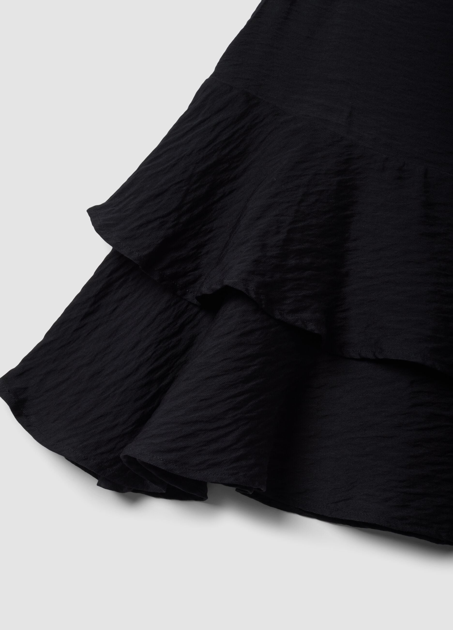 Black viscose-blend tiered skirt
