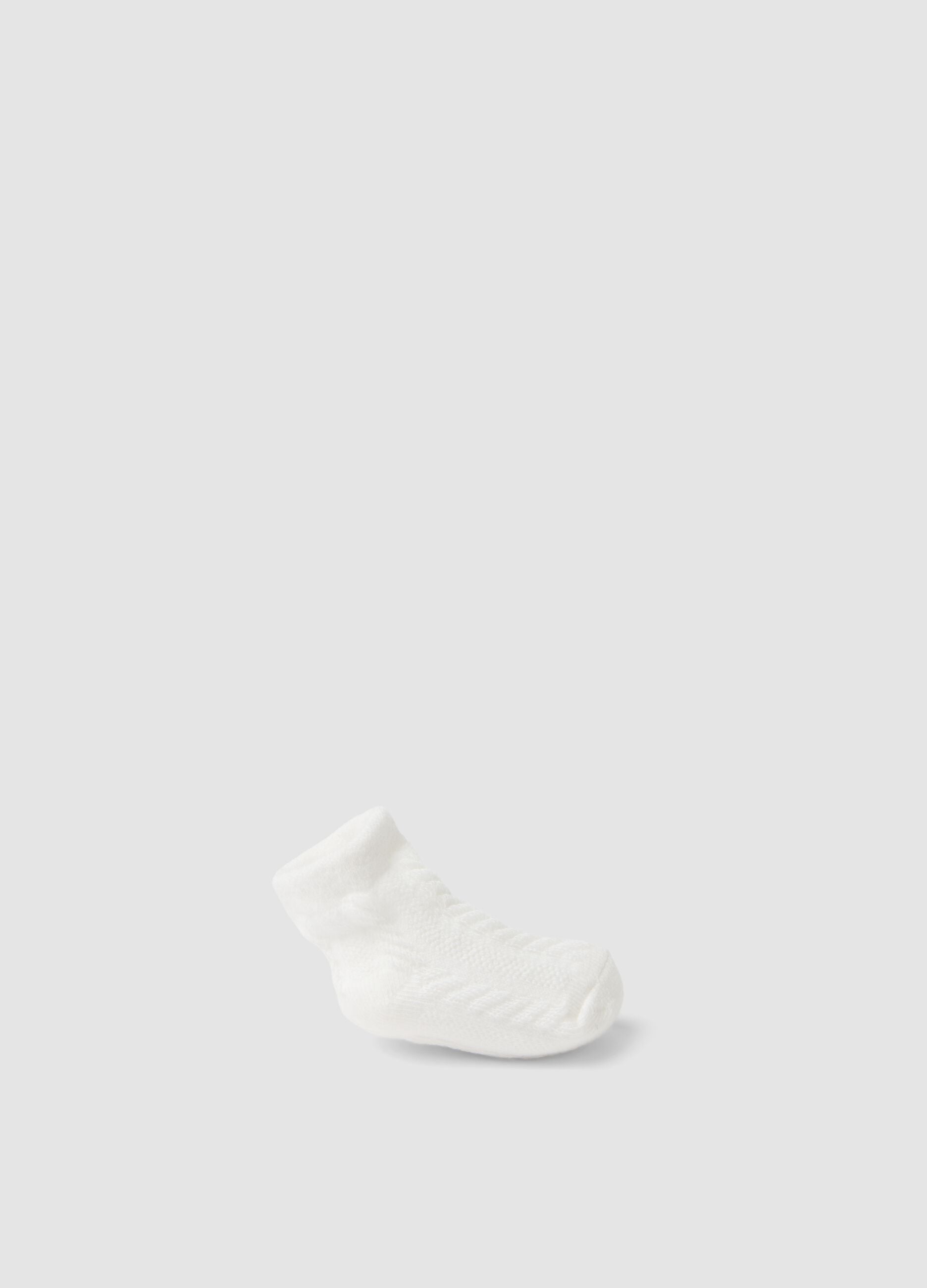 White organic cotton-blend baby girl booties with bow
