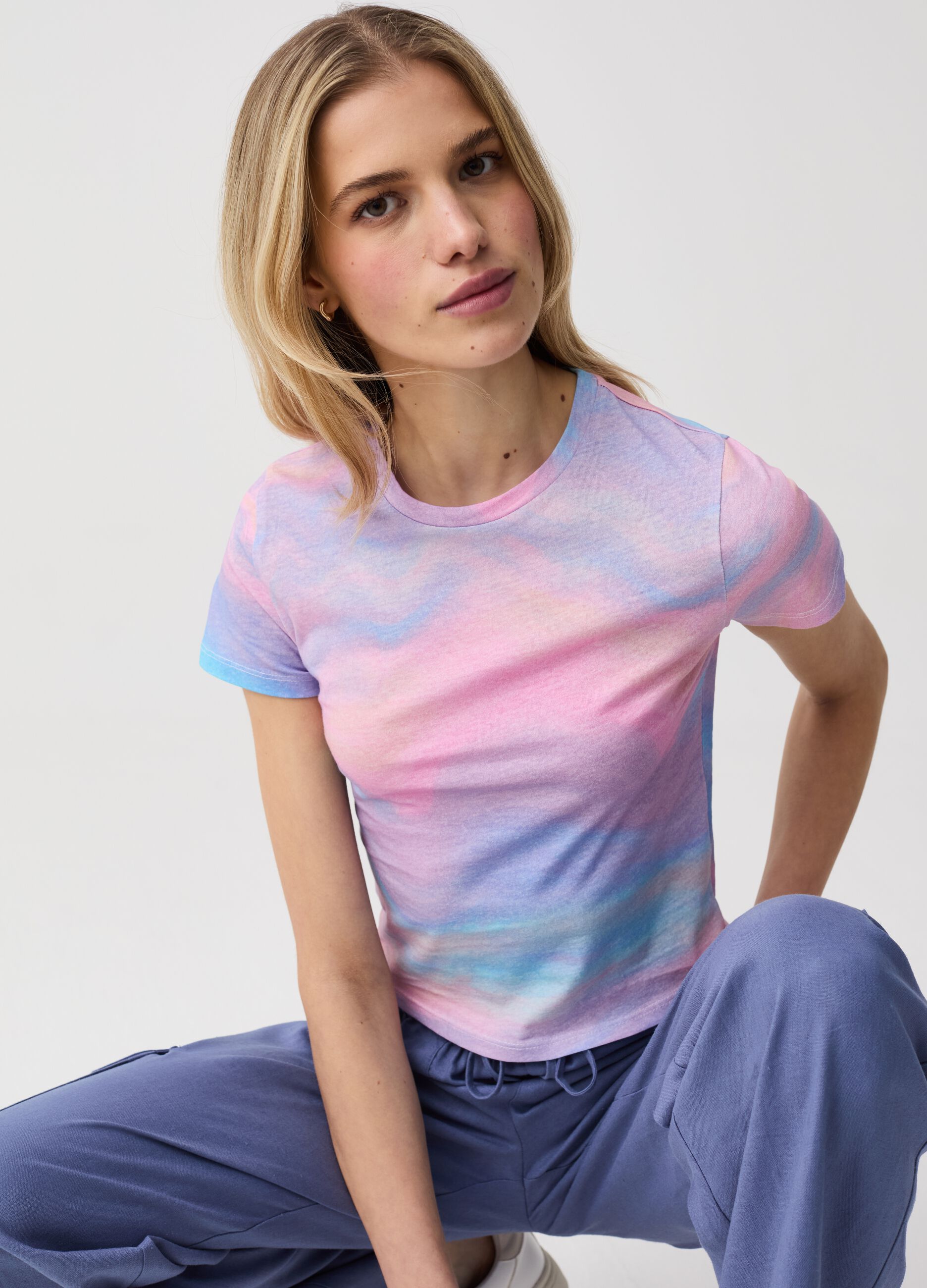 Cotton T-shirt with tie-dye pattern