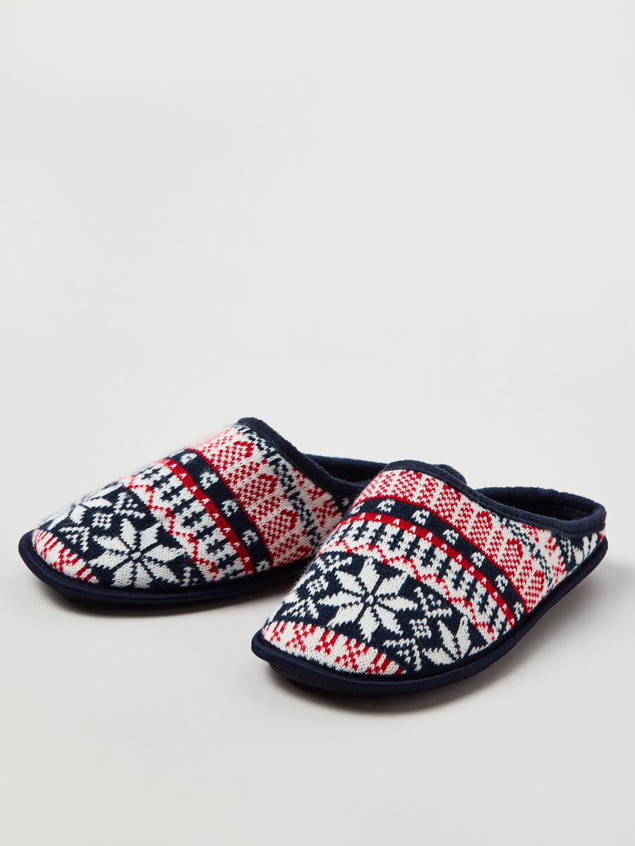 Slippers with Norwegian pattern_1