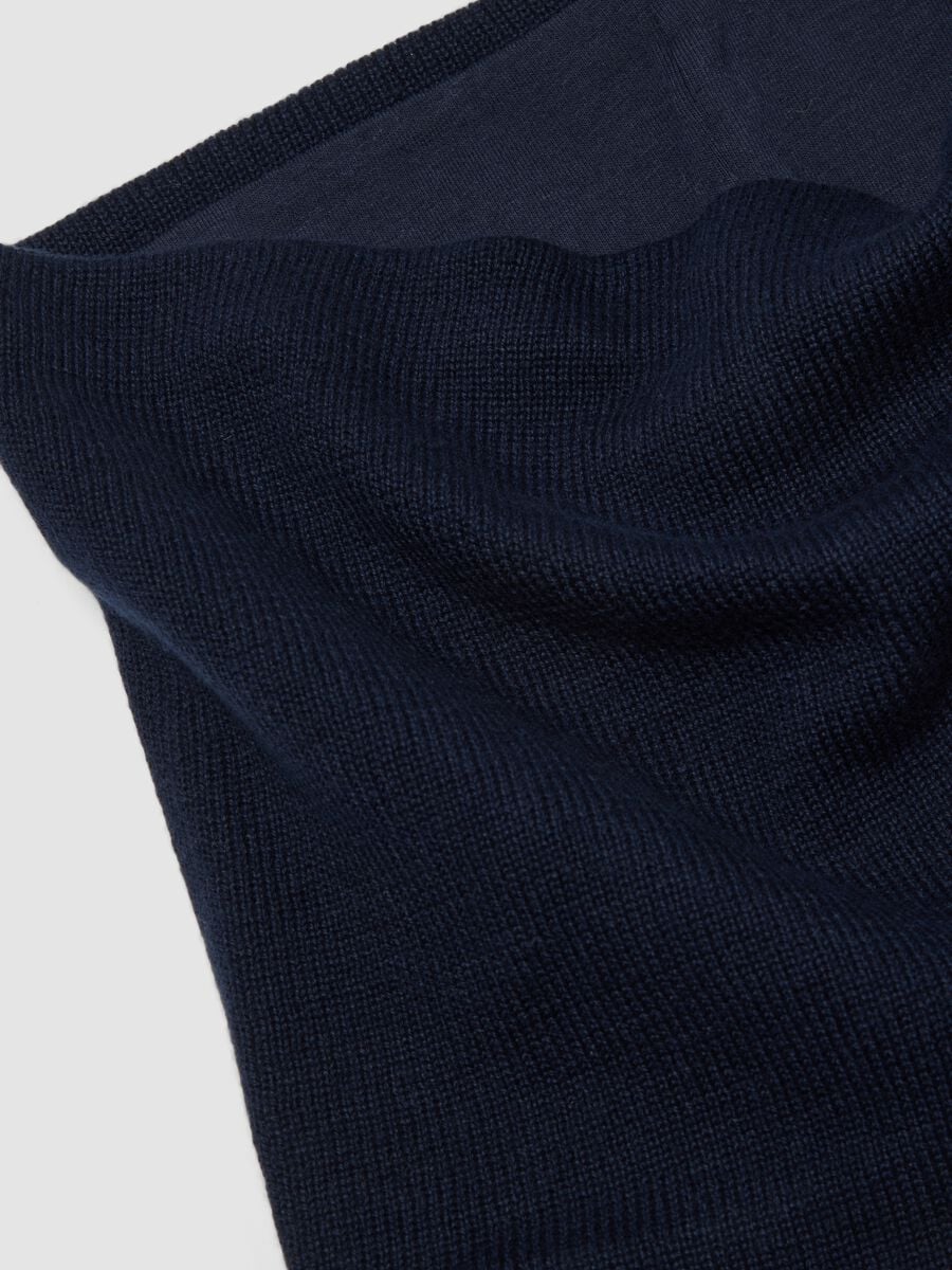 Blauer Schal aus Baumwollmischung_2