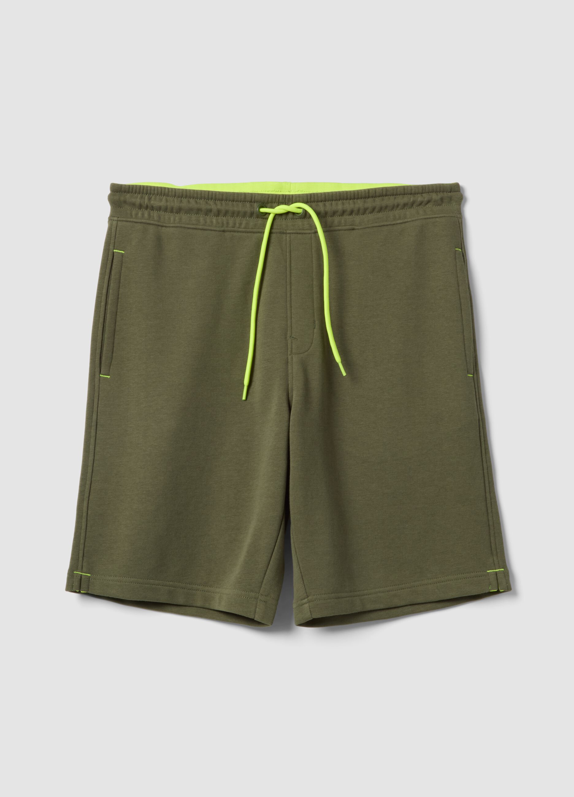 Green cotton-blend Bermuda shorts with elasticated waistband