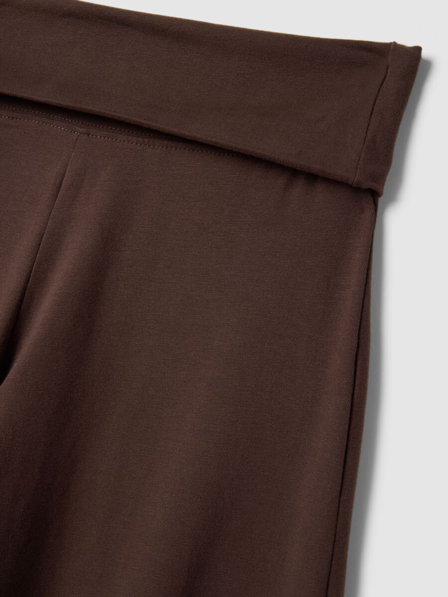 Braune Jogginghose aus elastischer Baumwolle mit weitem Bein_5
