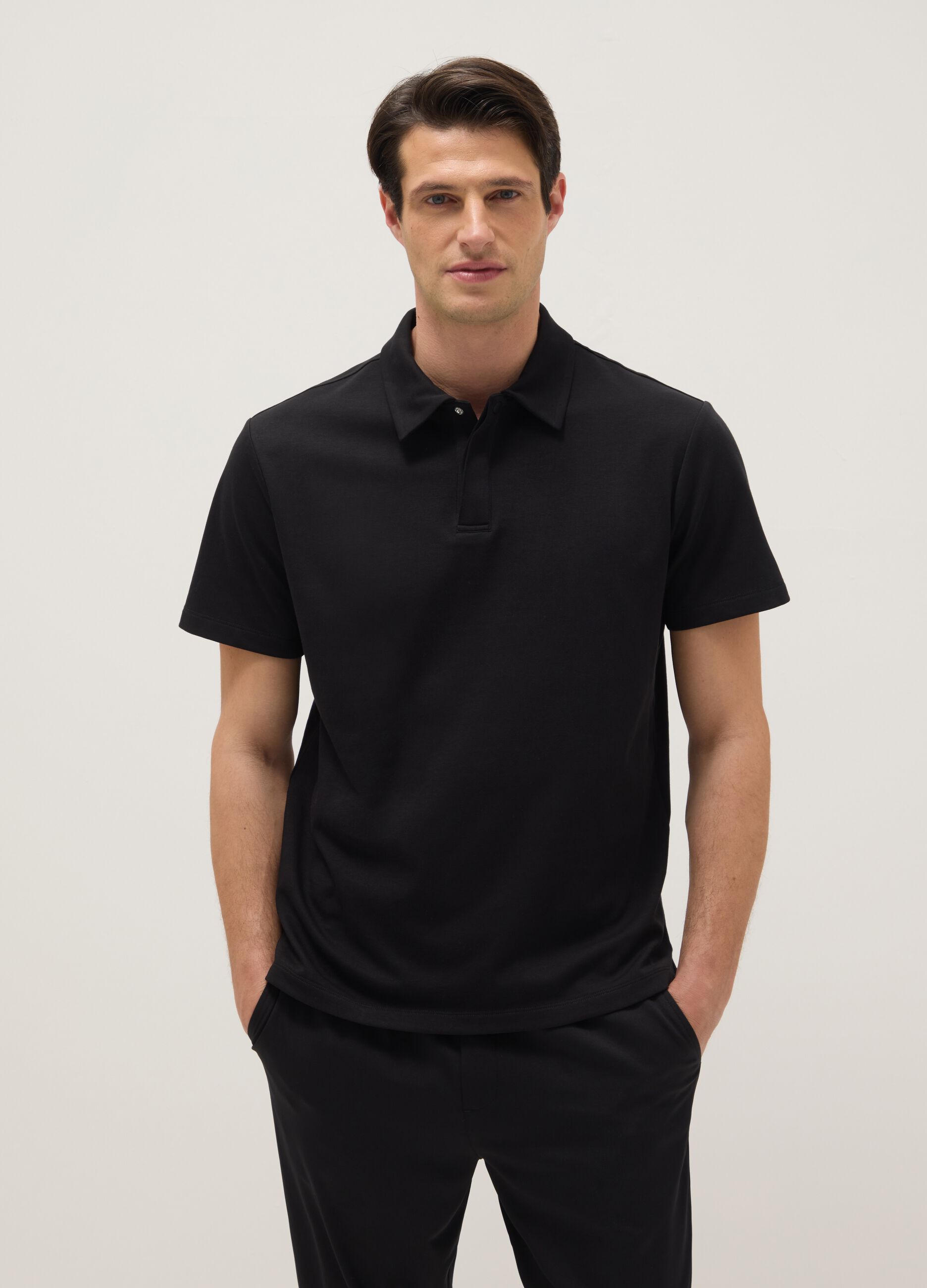 Black short-sleeved cotton blend polo regular fit
