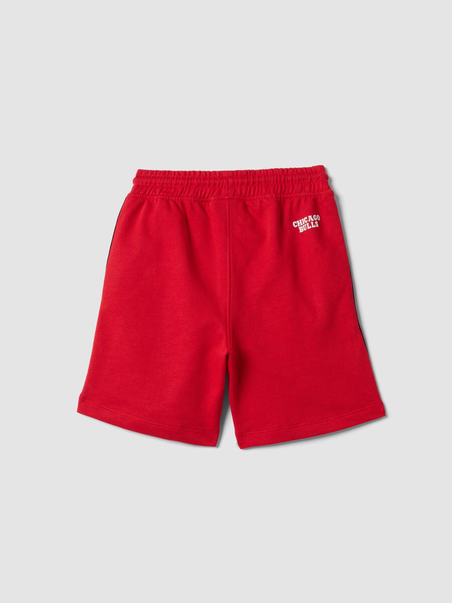 Kids&rsquo; pure cotton red shorts with Chicago Bulls print_1