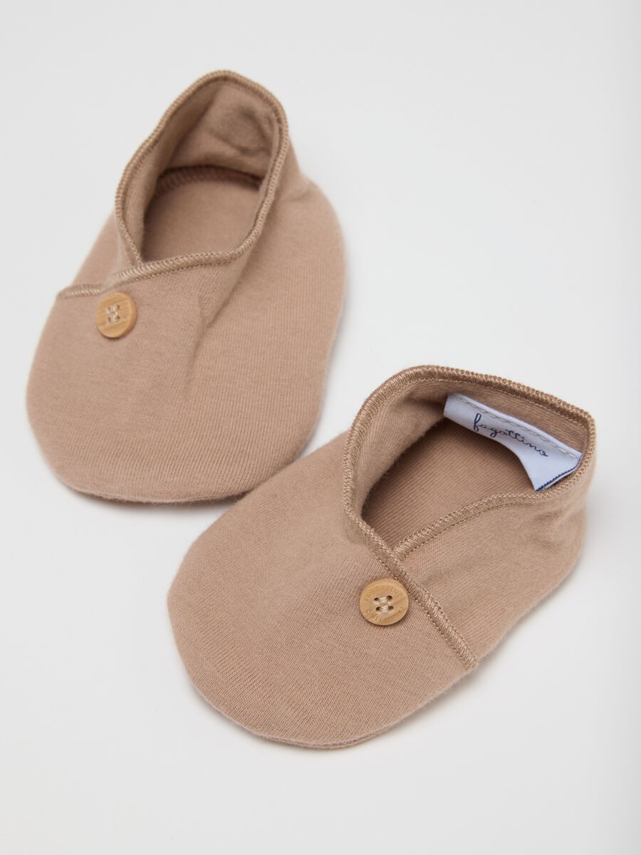 Beige newborn hat and booties set in pure cotton regular fit_1