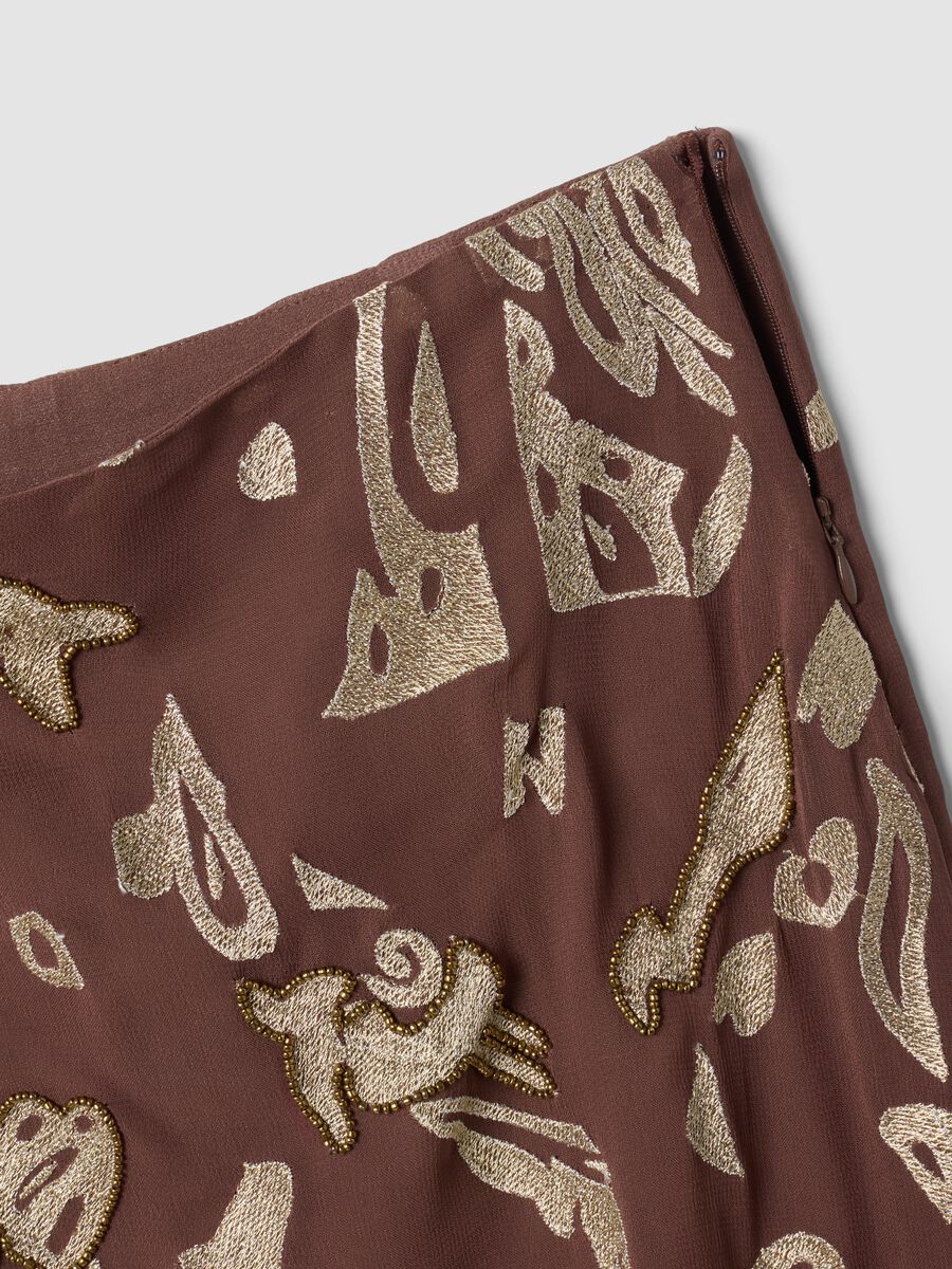 Brown midi skirt in pure viscose with embroidered motif_5