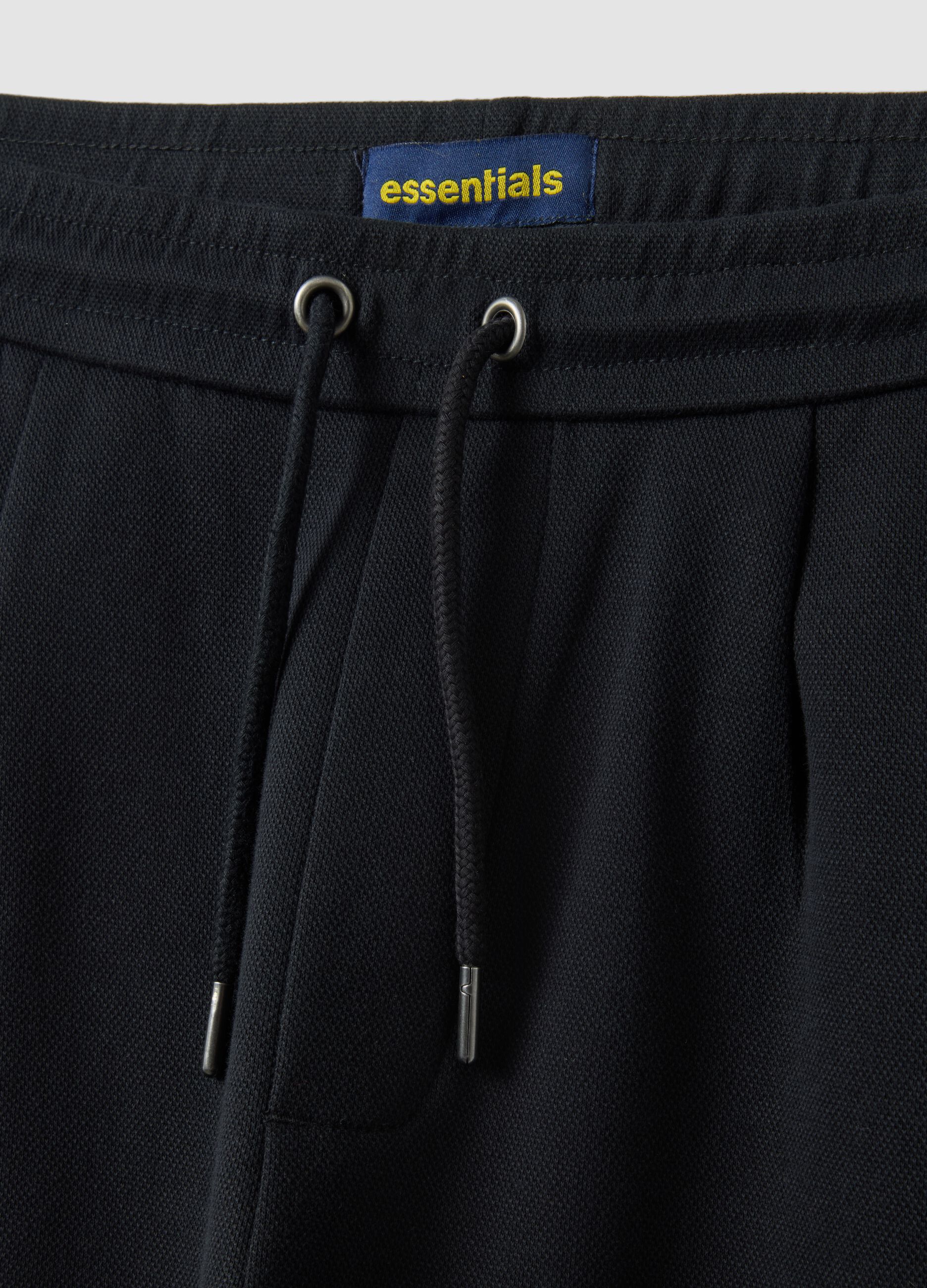 Schwarze Regular-Fit-Shorts aus reiner Baumwolle mit Kordelzug