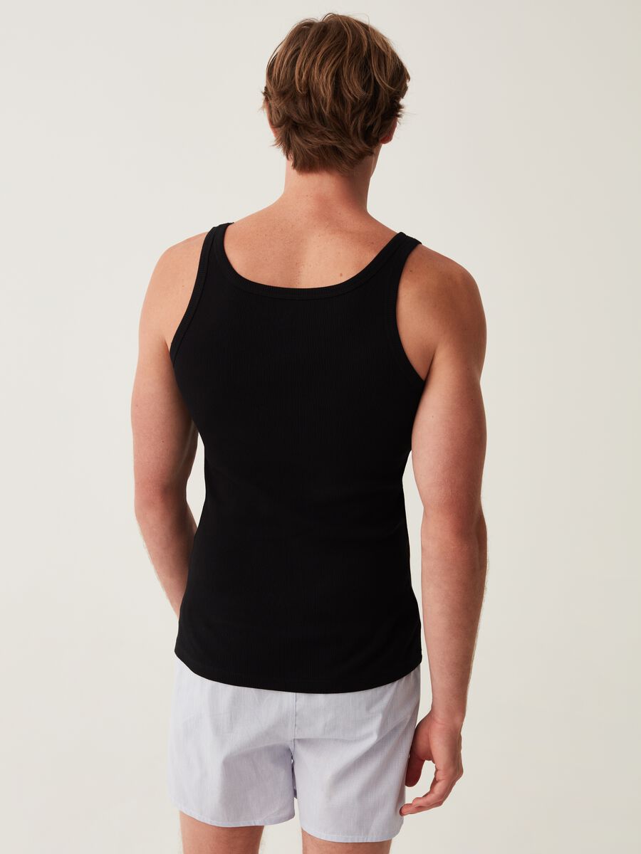 Racerback vests in organic cotton with fine ribbing_2
