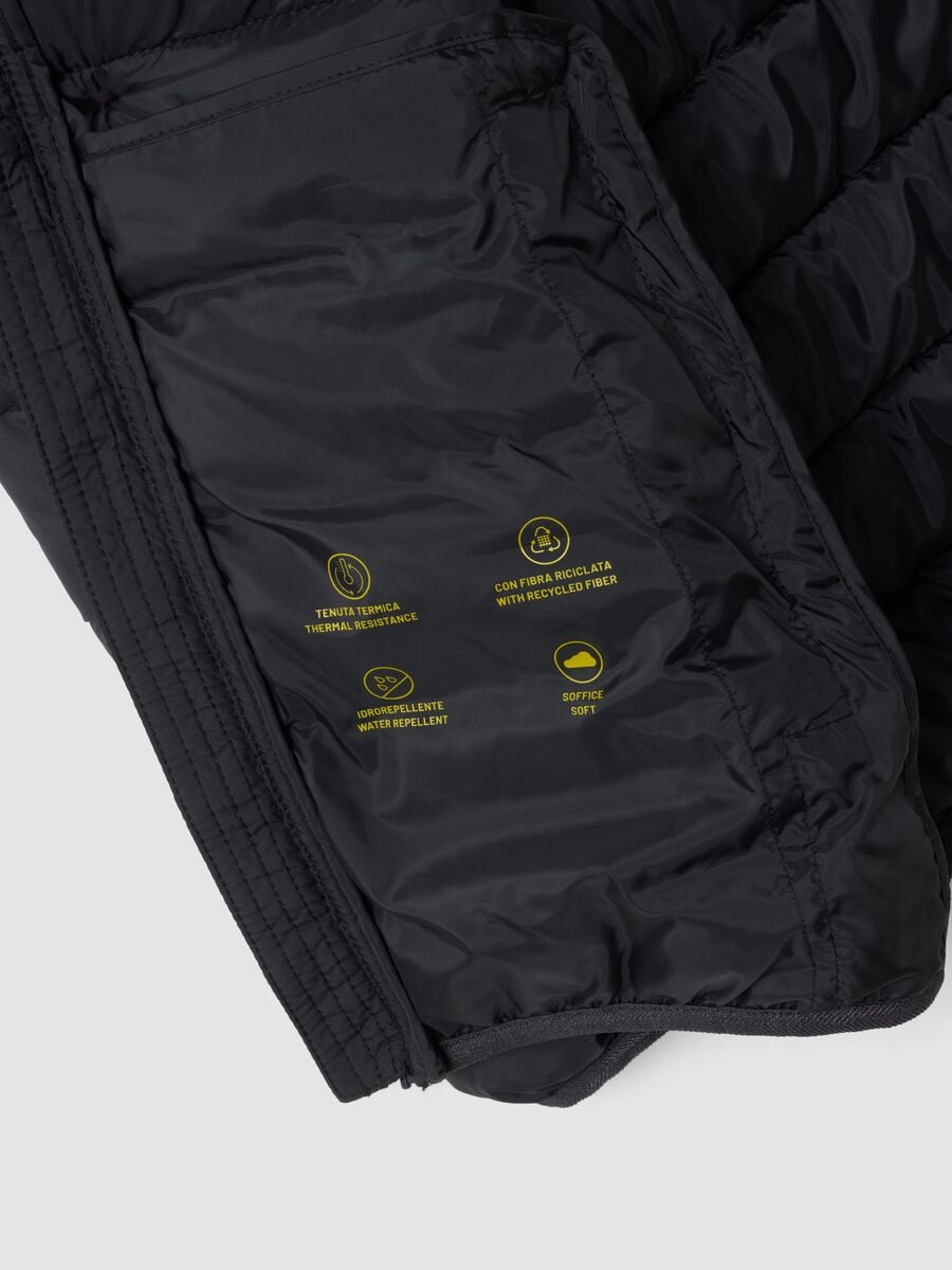 Giubbotto Ultralight nero imbottito con cappuccio e zip per ragazzo_2