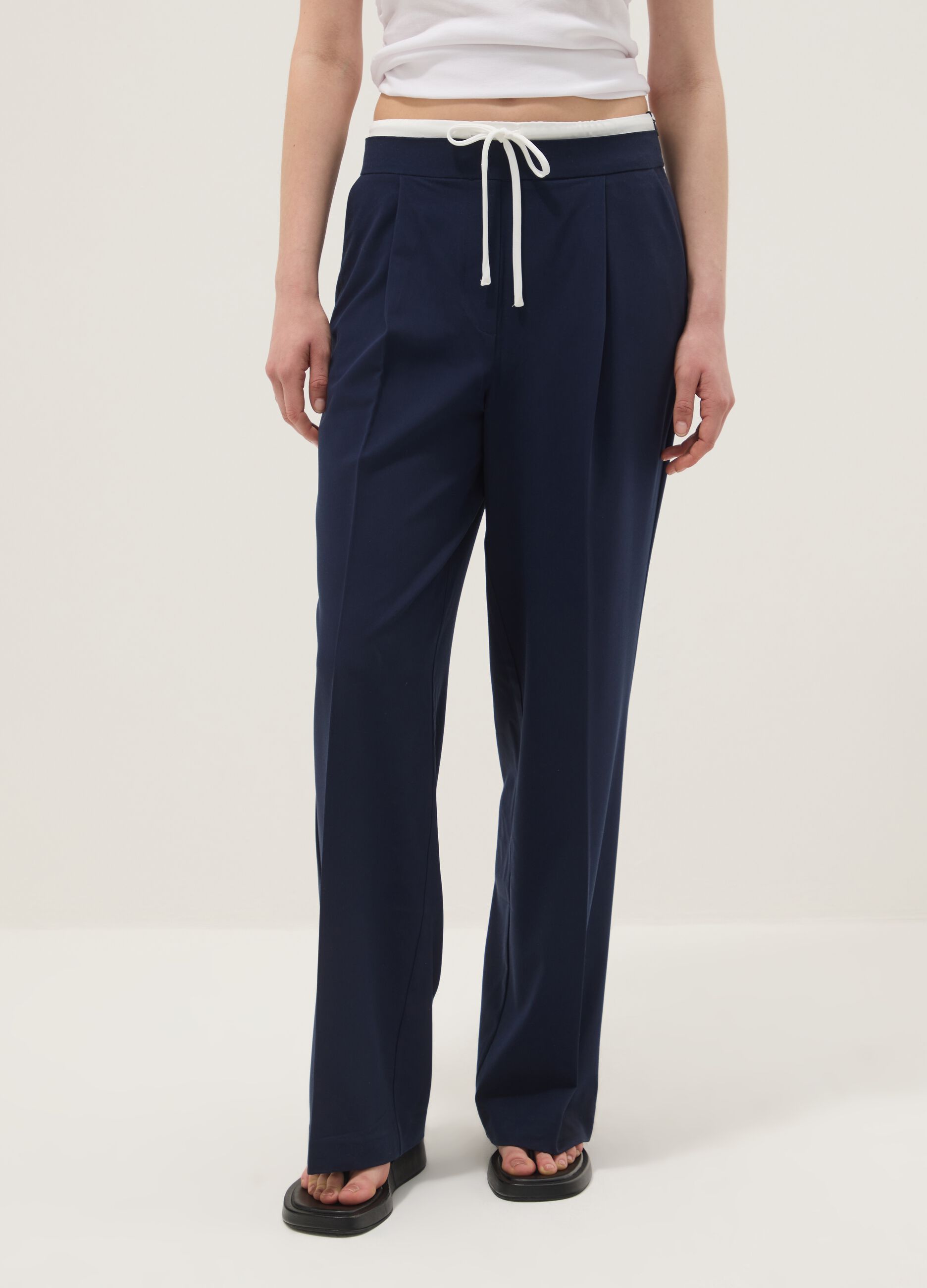 Blaue Jogginghose im Regular Fit mit elastischem Bund