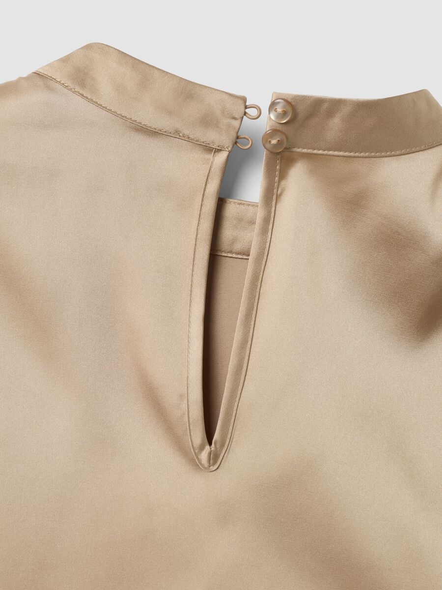 Beige stretch fabric high-neck top_5