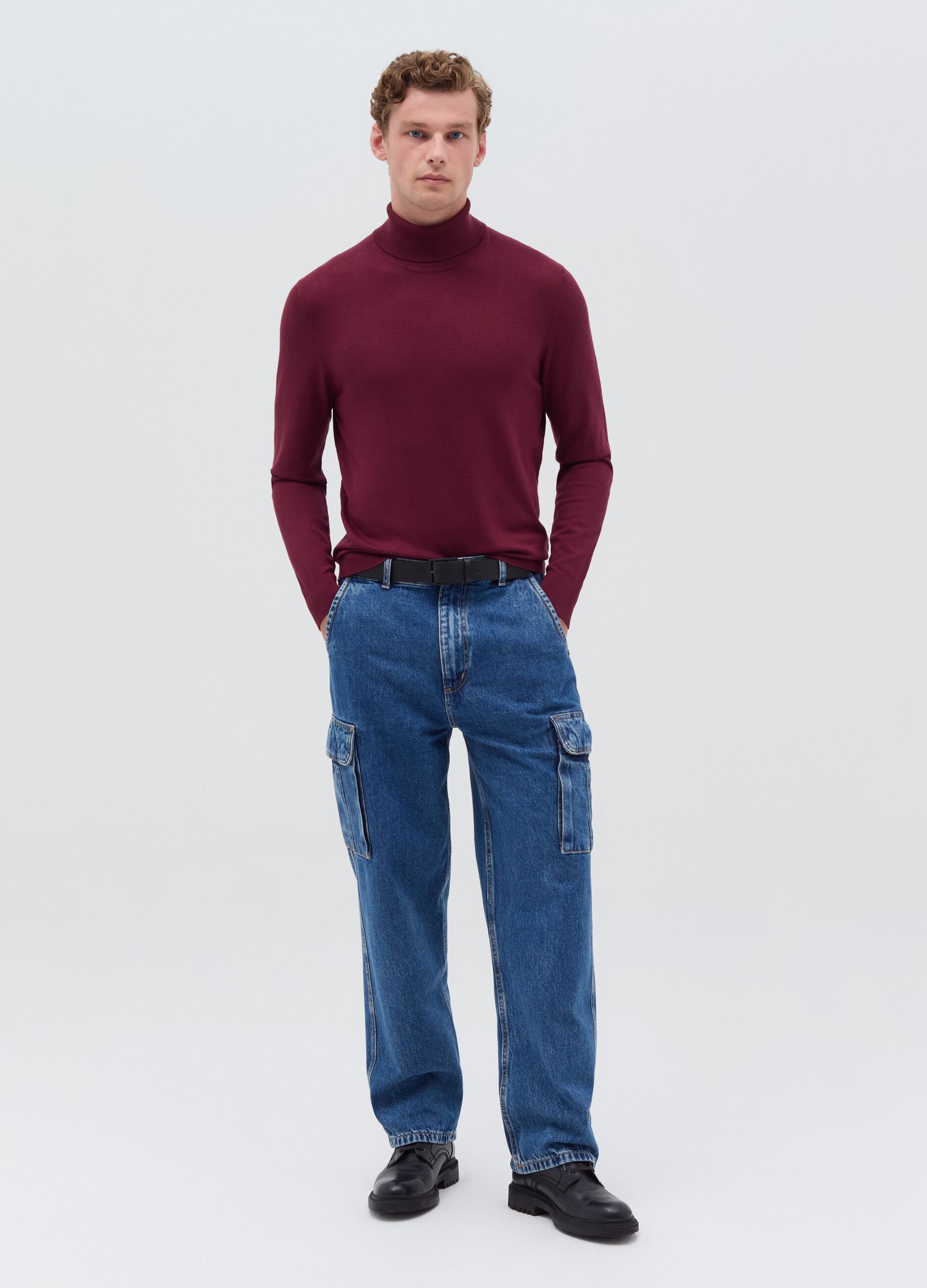 Pullover with high neck