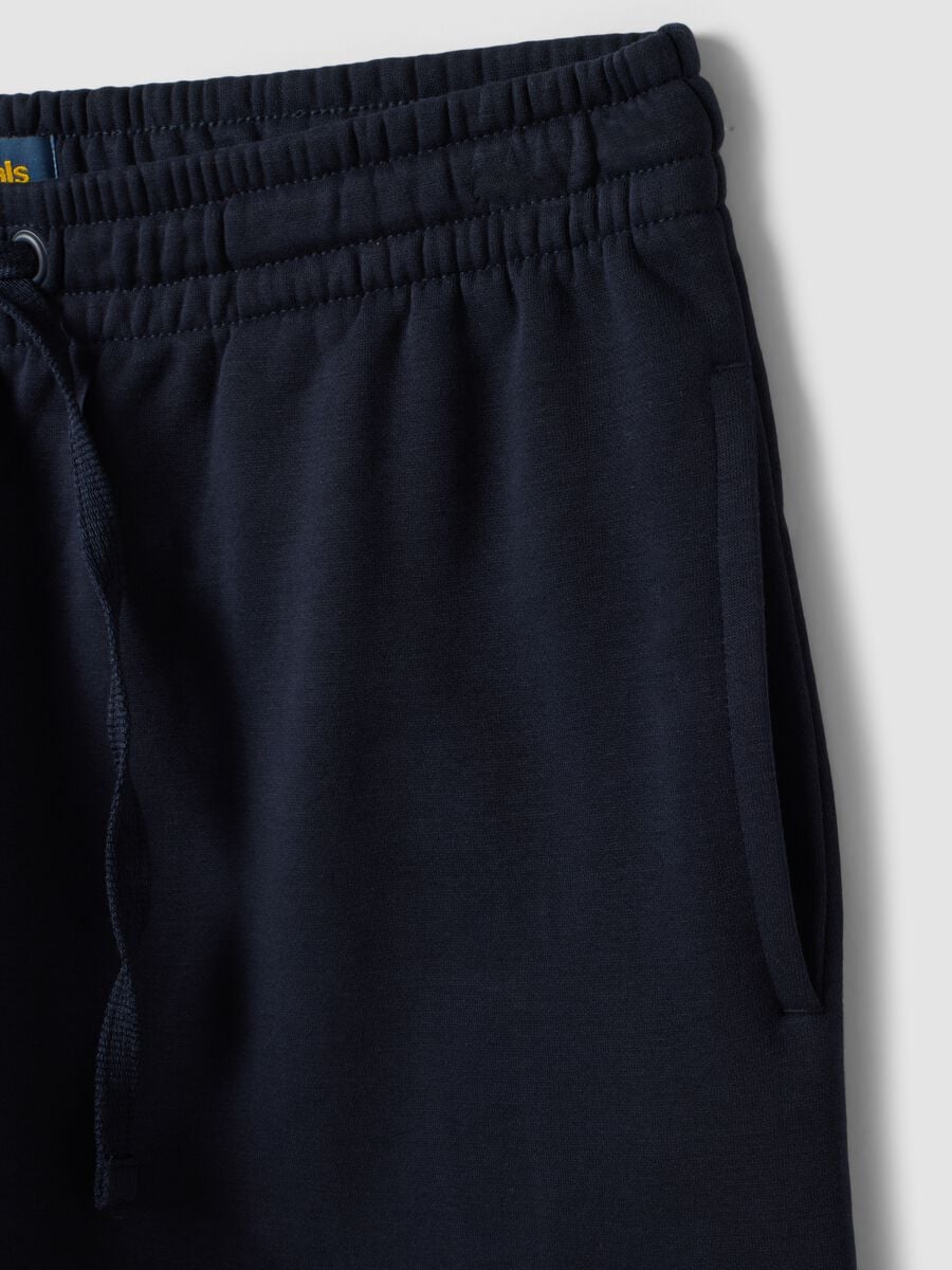 Navy cotton-blend shorts with elasticated waistband, regular fit_1