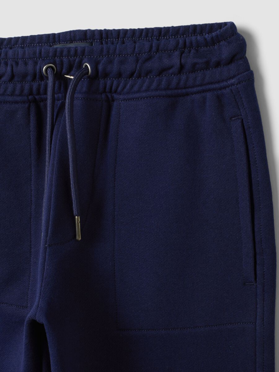 Blue pure cotton joggers with elasticated waist for boys_2