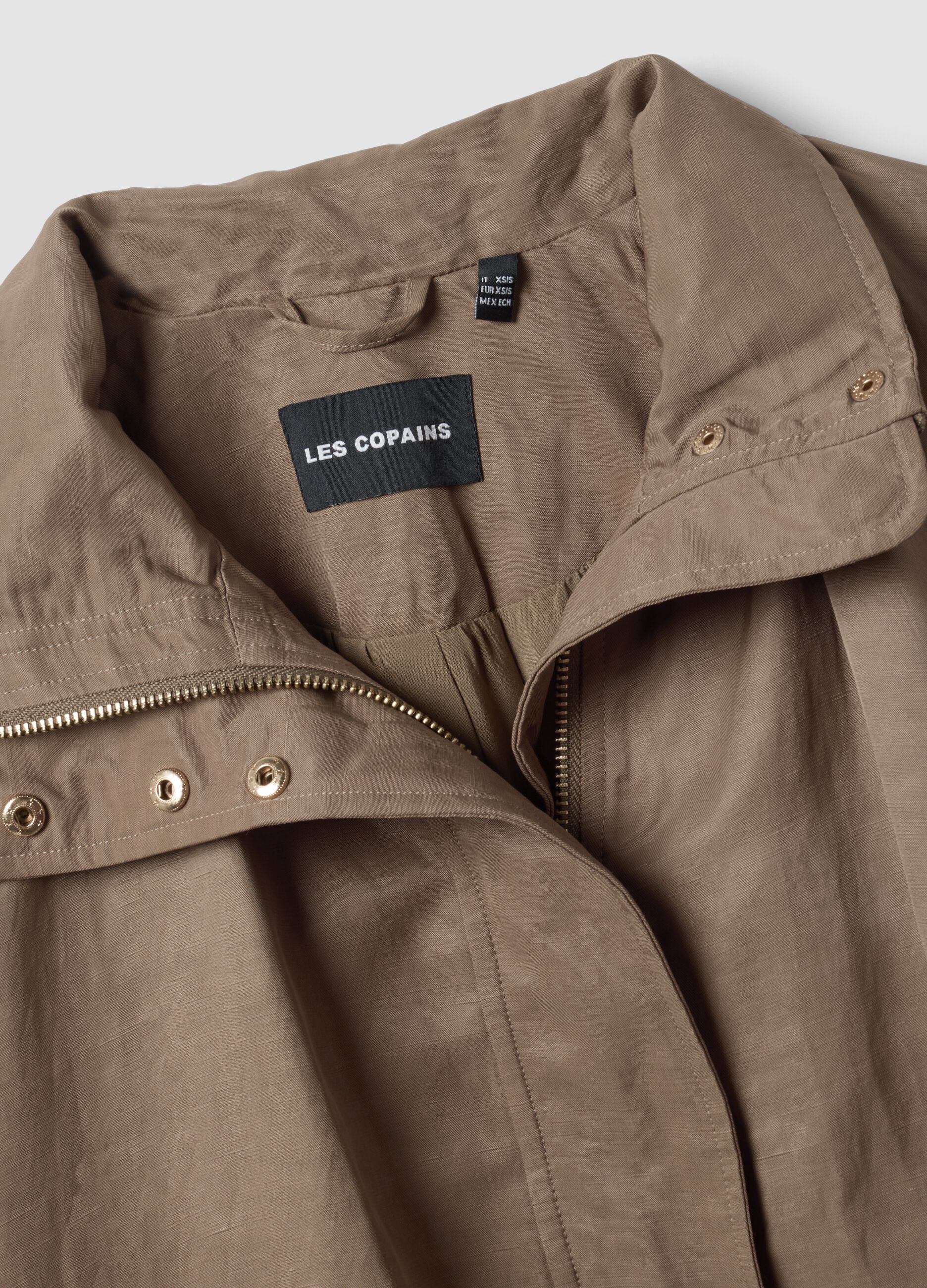 Brown regular-fit jacket in viscose and linen blend