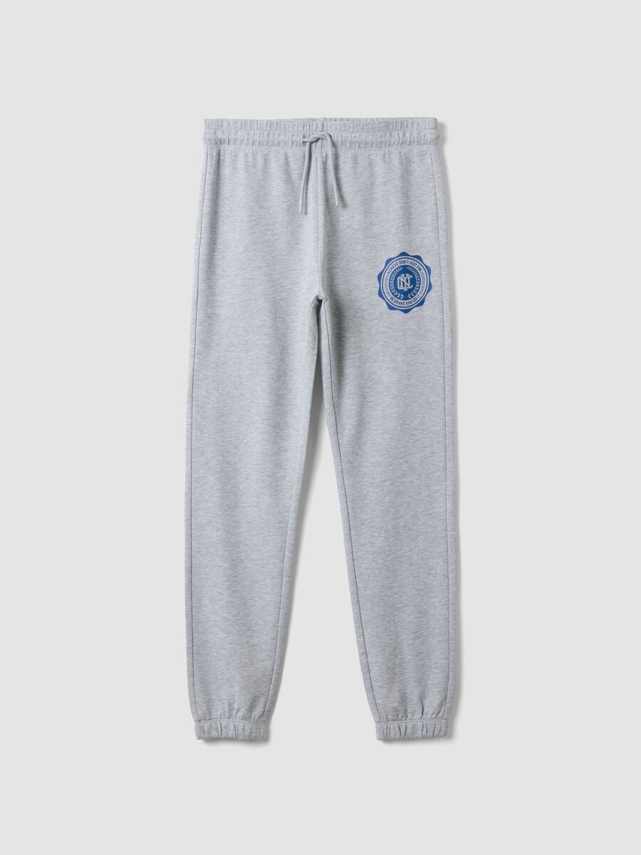 Grey pure cotton joggers with varsity print for boys_3