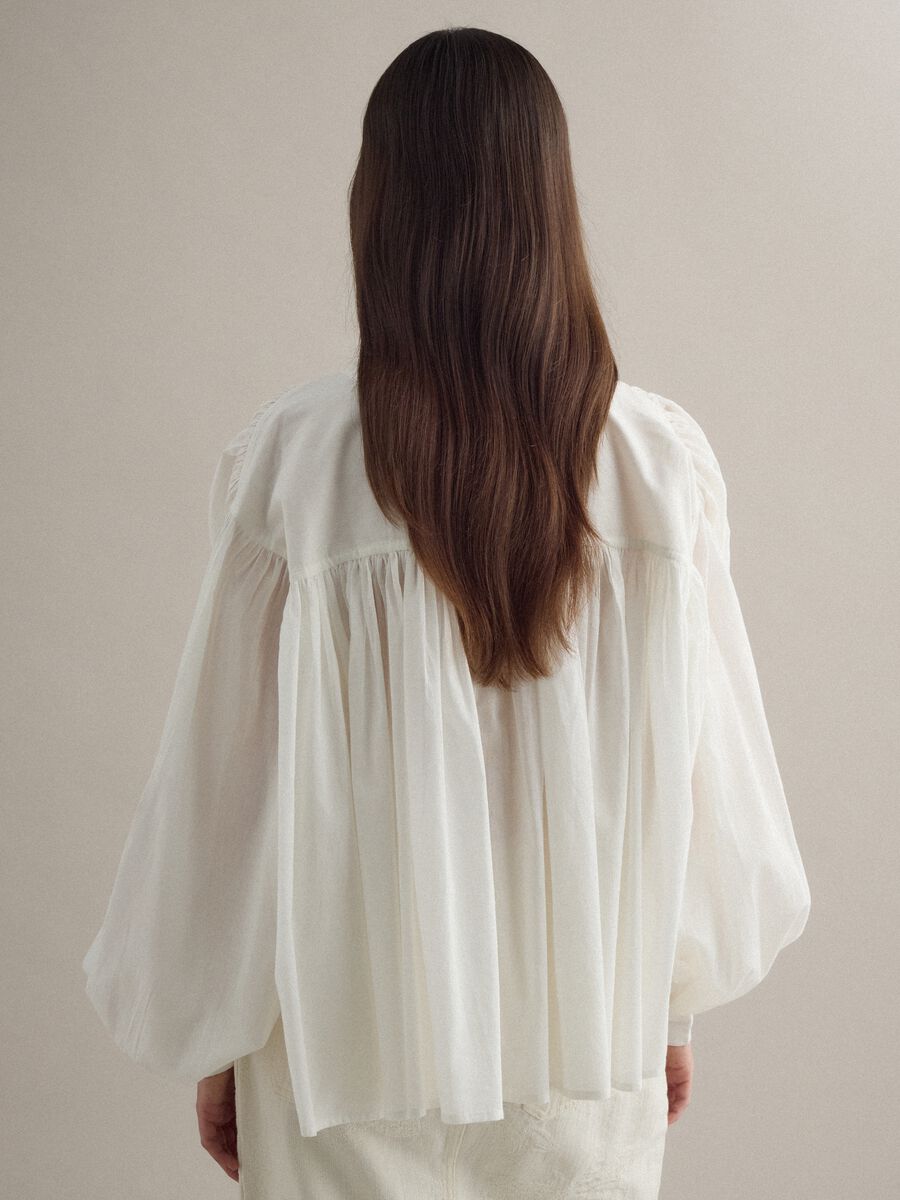 White pure cotton oversized fit blouse with wide sleeves_3
