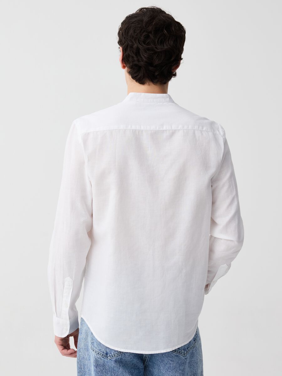 Camisa de algodón y lino cuello mao_2