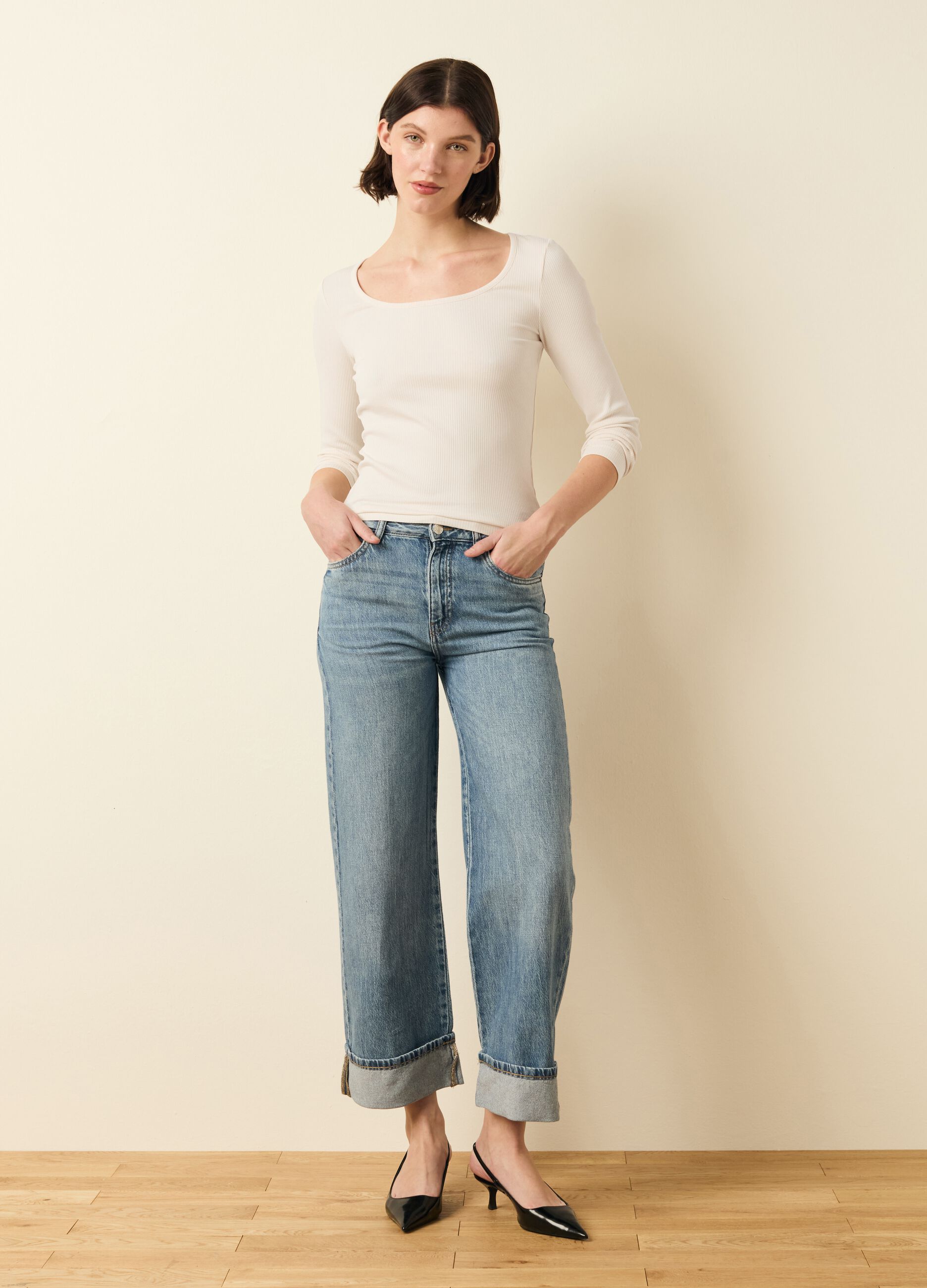 Ribbed T-shirt with long sleeves