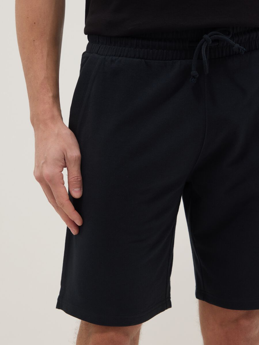 Black Regular Fit Cotton Blend Bermuda Shorts_3