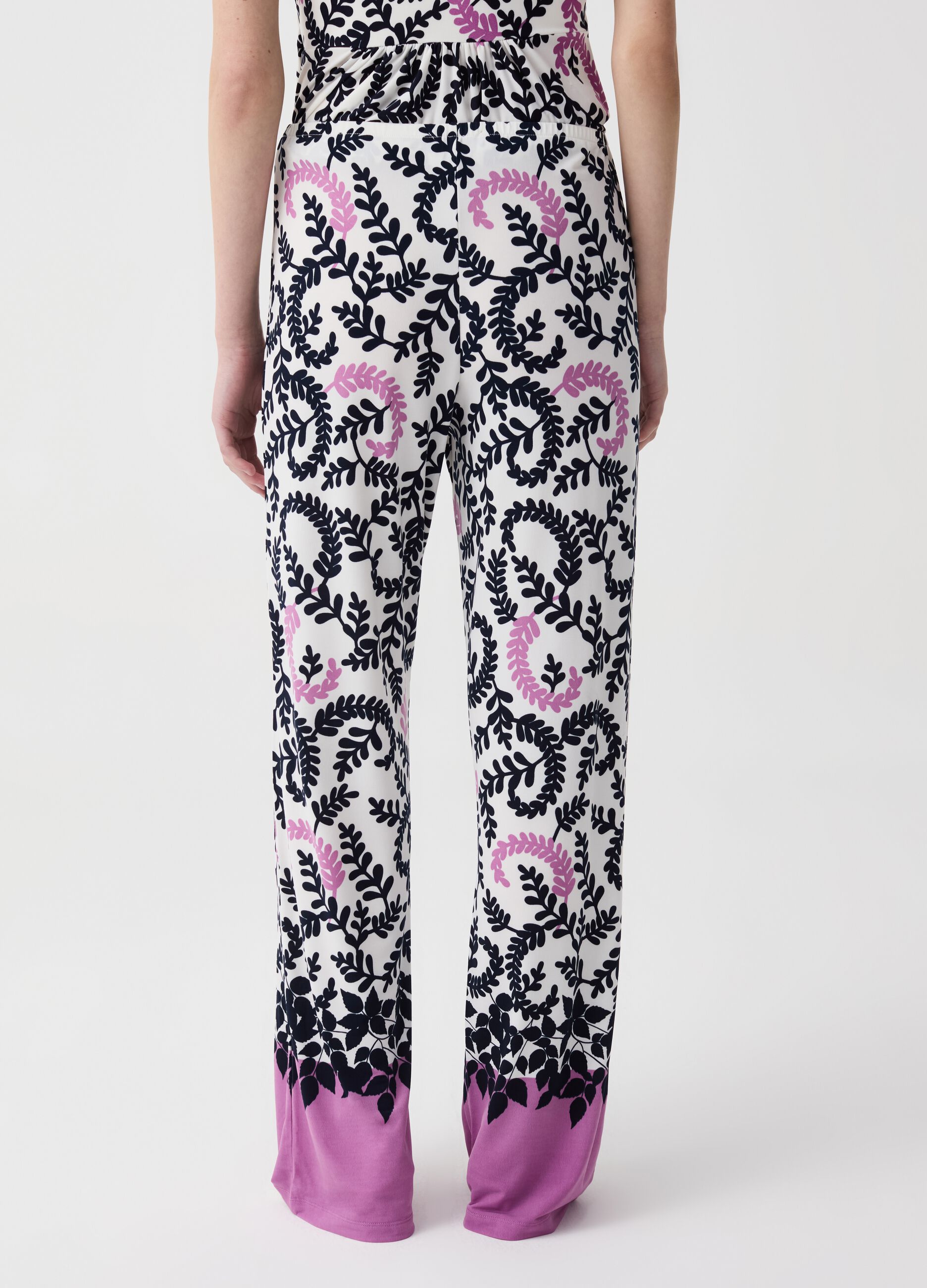 Maternity trousers with foliage print