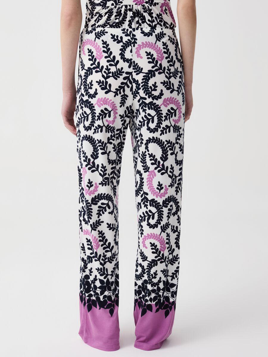 Maternity trousers with foliage print_3