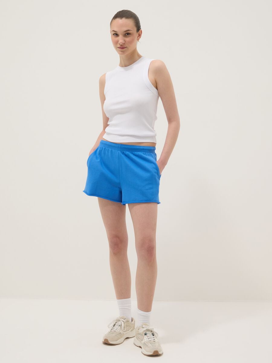 Wei&szlig;es, figurbetontes Tanktop aus gerippter Stretch-Baumwolle_2